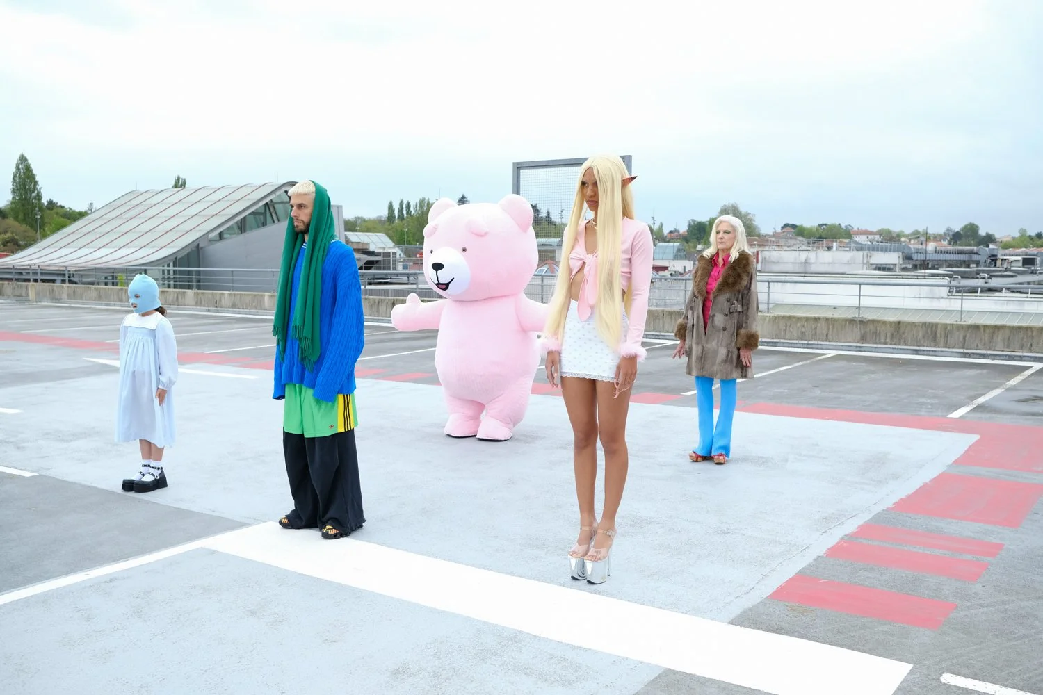 photo backstage video clip