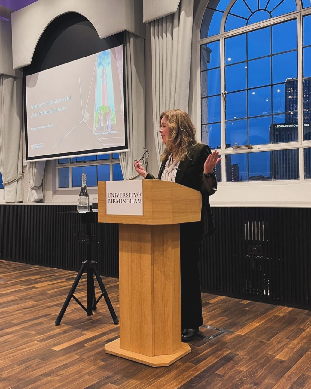 Six years, one pandemic, two books, one accident &amp; 4 teeth later: I finally got to give my inaugural lecture at the University of Birmingham last night. With thanks to all attended &amp; my lovely colleagues.
&lsquo;What do we mean when we talk a