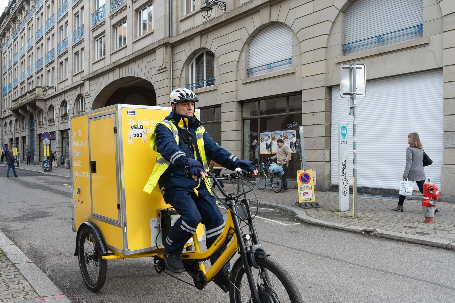 La Vie à Vélo à Strasbourg | Documentary Photography project by Jahan Golestani | © JGolestani