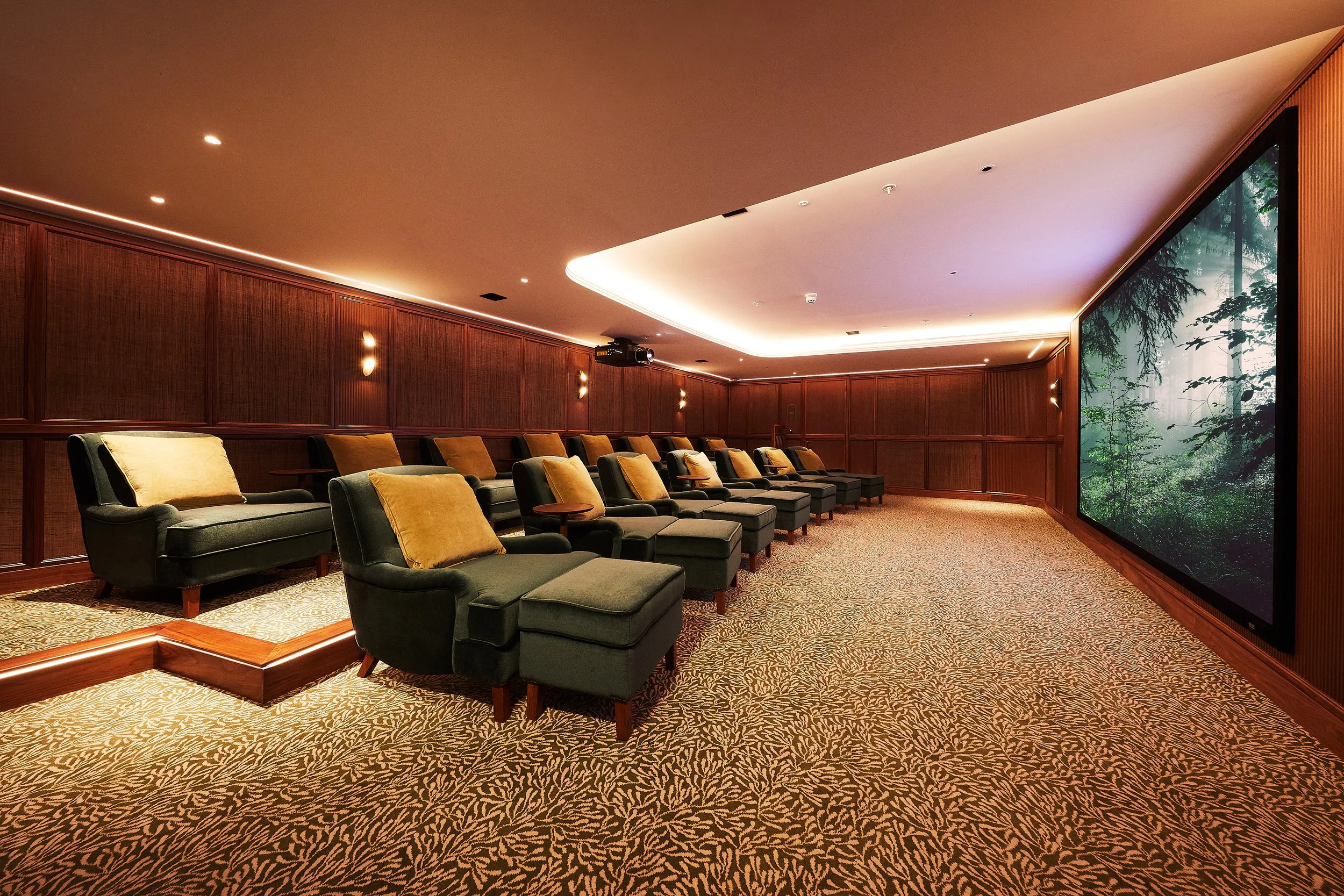 fenwick_london_rt_JJ_cine_frst_Fenwick0138_RT_JJ_web.jpg