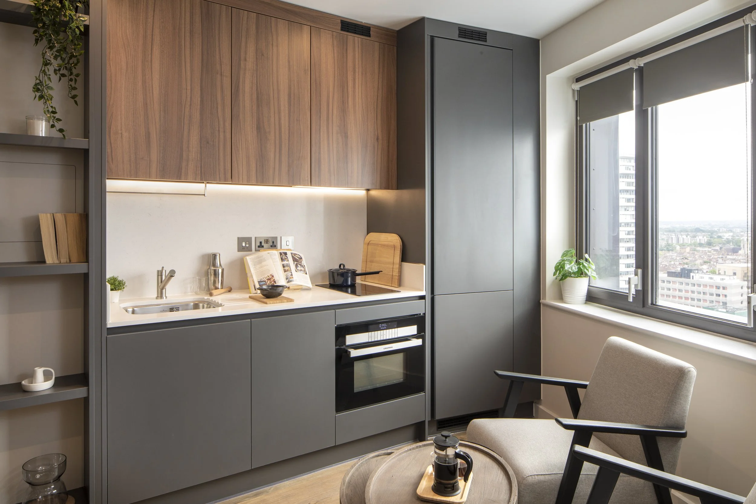 Comfy 1 Mid Century Modern.jpg