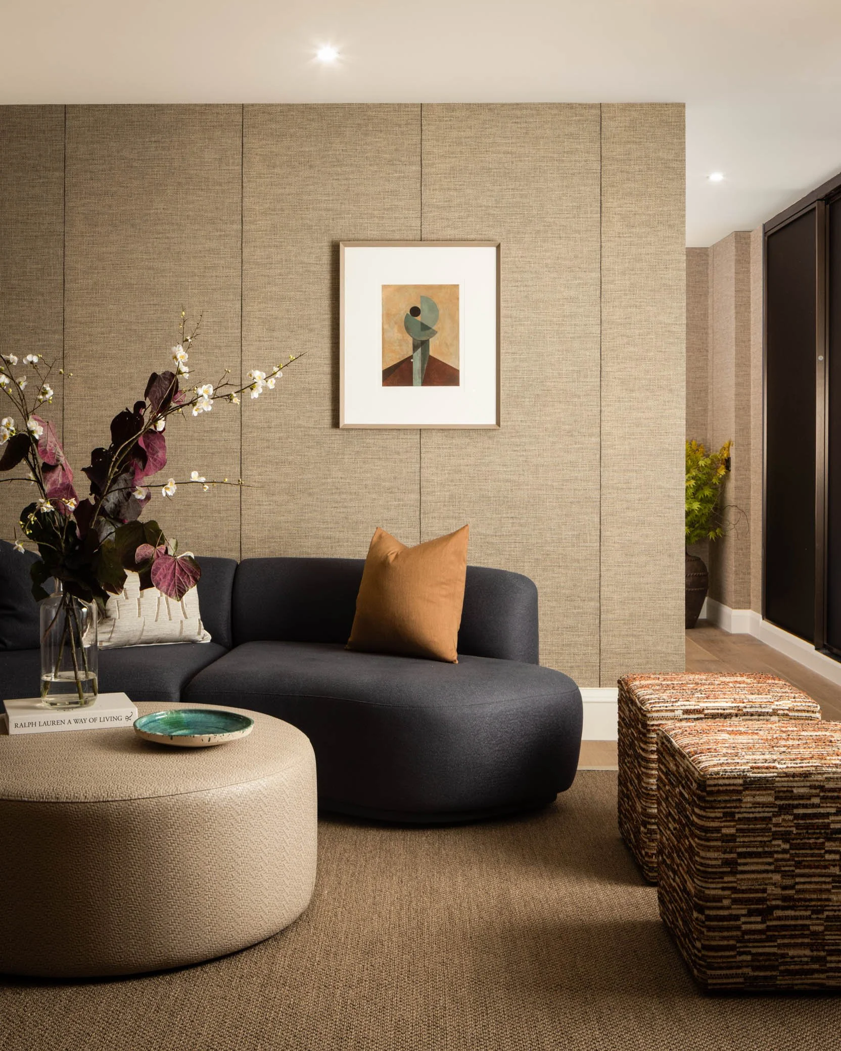 A CONTEMPORARY GUEST RETREAT