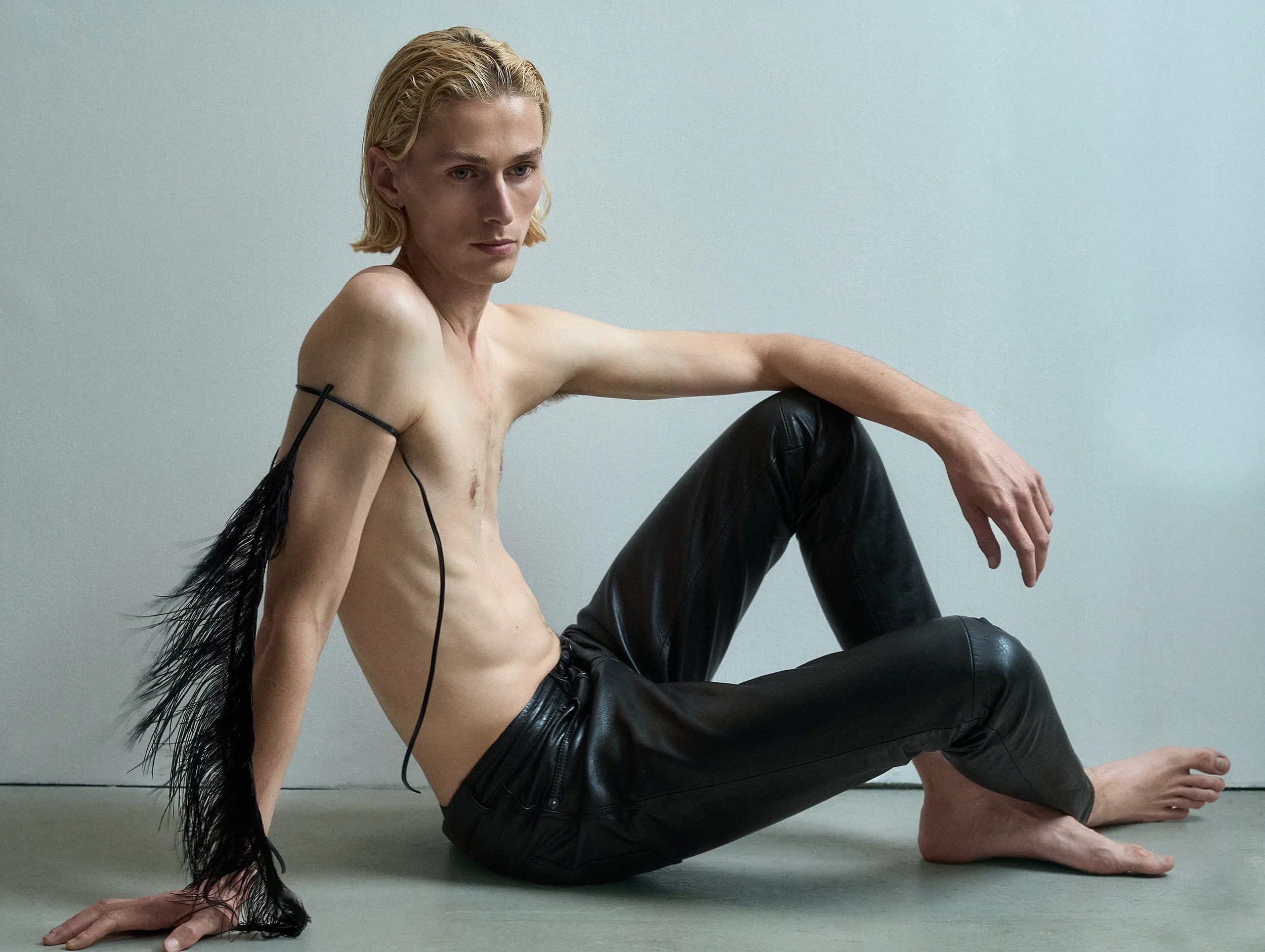 ZAC_SUNMAN_FEATHER TEST_084.jpg