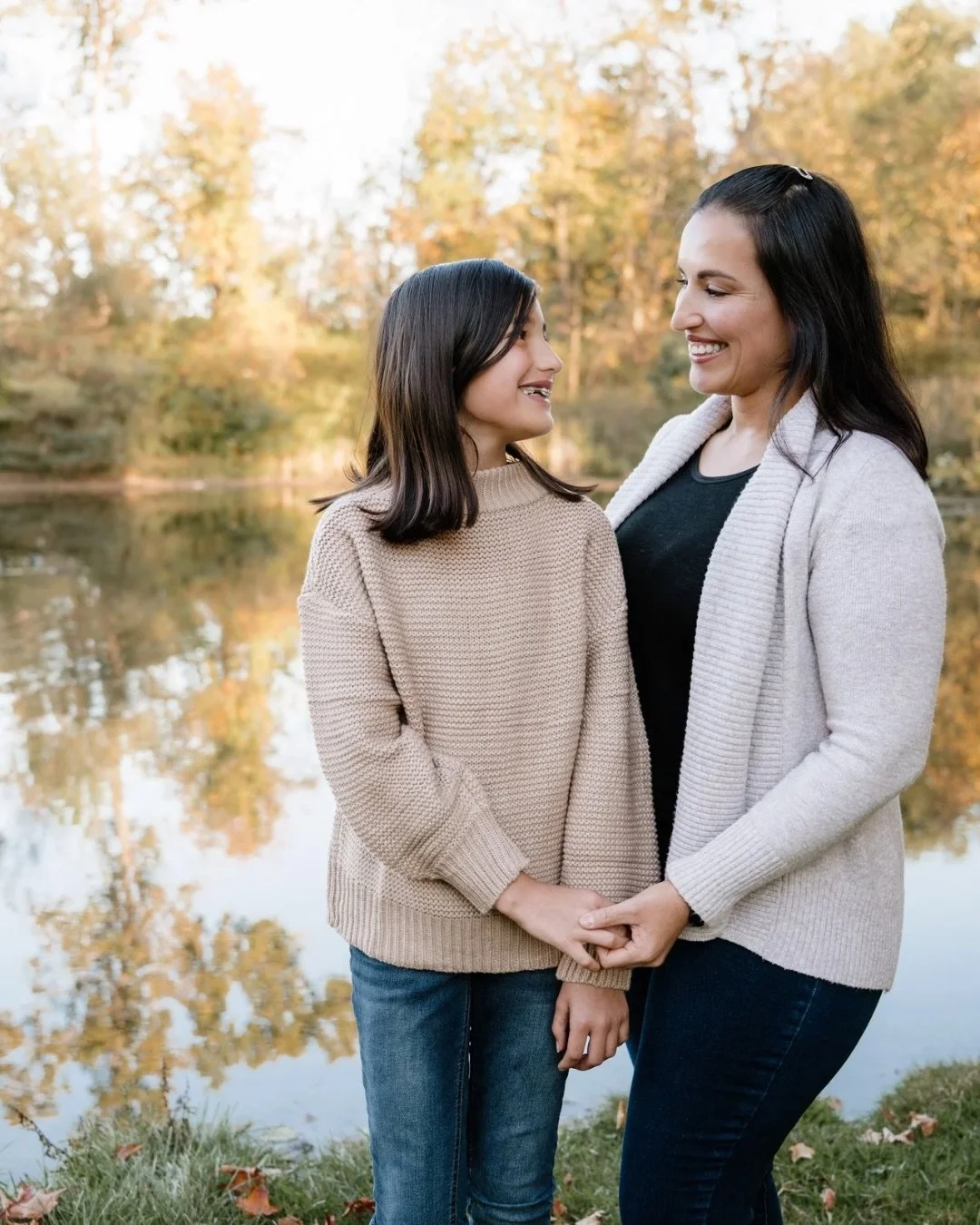 Some moments don&rsquo;t ask for attention.
They&rsquo;re quiet, gentle, and easy to overlook.
And somehow, they become the ones we treasure most. 🤍
If this season feels worth remembering, I&rsquo;d love to photograph it for you. #MomentsThatMatter
