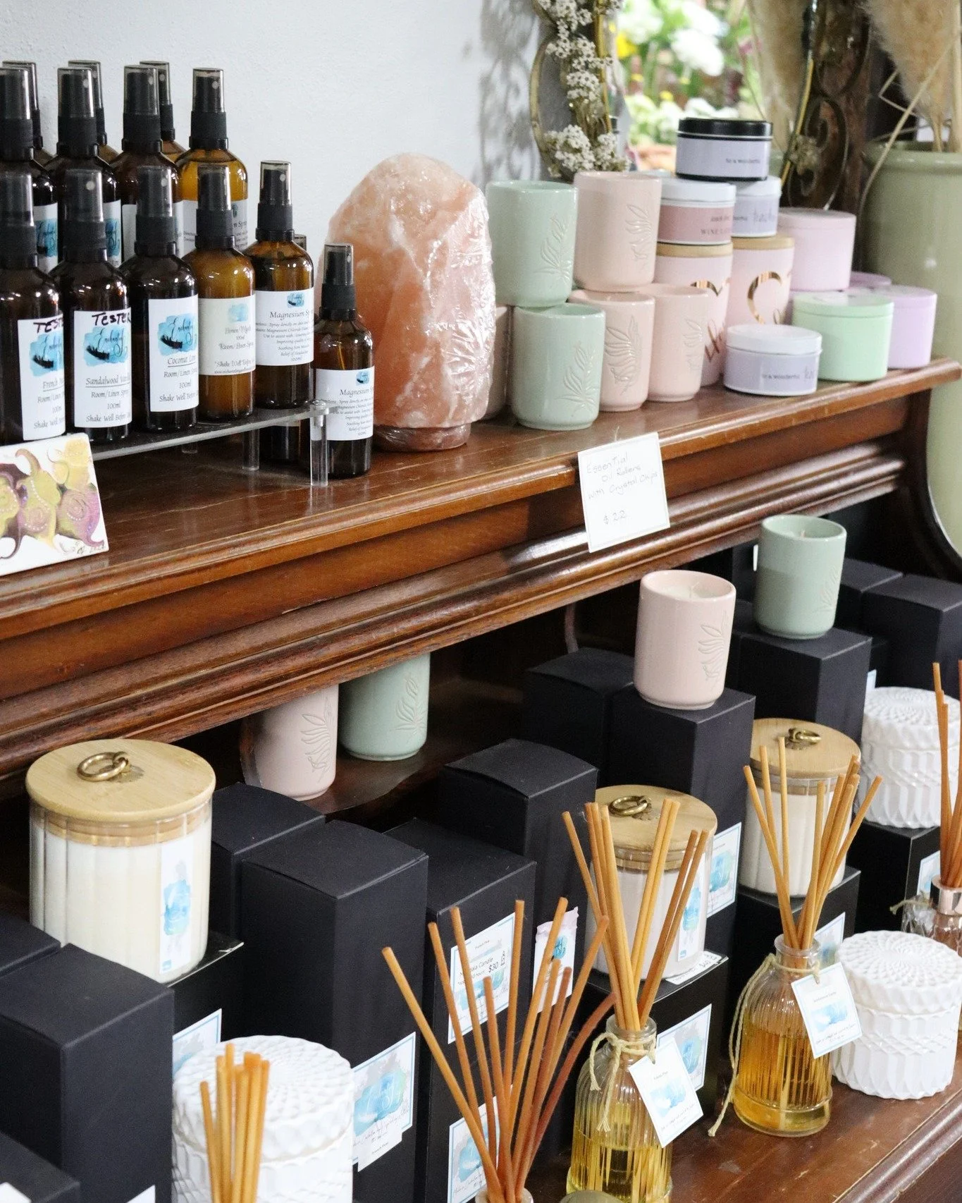 🌿 Supplier Sunday Spotlight: Enchanted Soy Candles &amp; Gifts 🌿

This week, we&rsquo;re shining a gentle light on Kylie, the creative heart behind @enchantedsoycandlesandgifts 🕯️✨

Kylie is a local maker with a big heart &mdash; she hand-pours ev