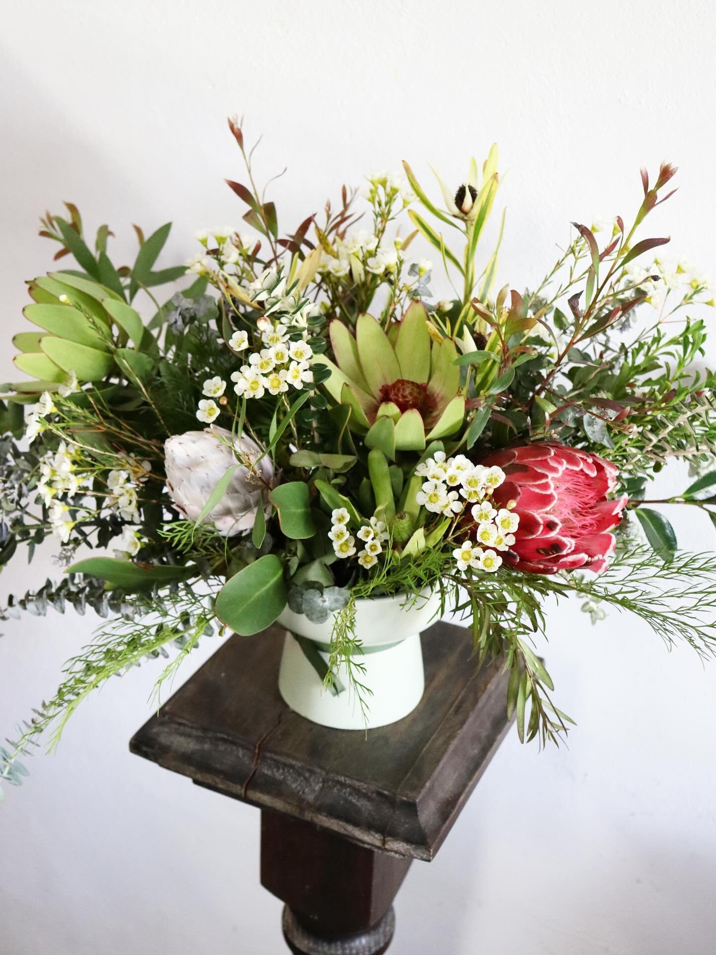 Sustainable floristry is one of our core values at Rhoda Floral Design which is why we offer foam free arrangements like this beautiful native vase 🌿🍂

We have some truly gorgeous locally grown natives in the shop at the moment available in store o