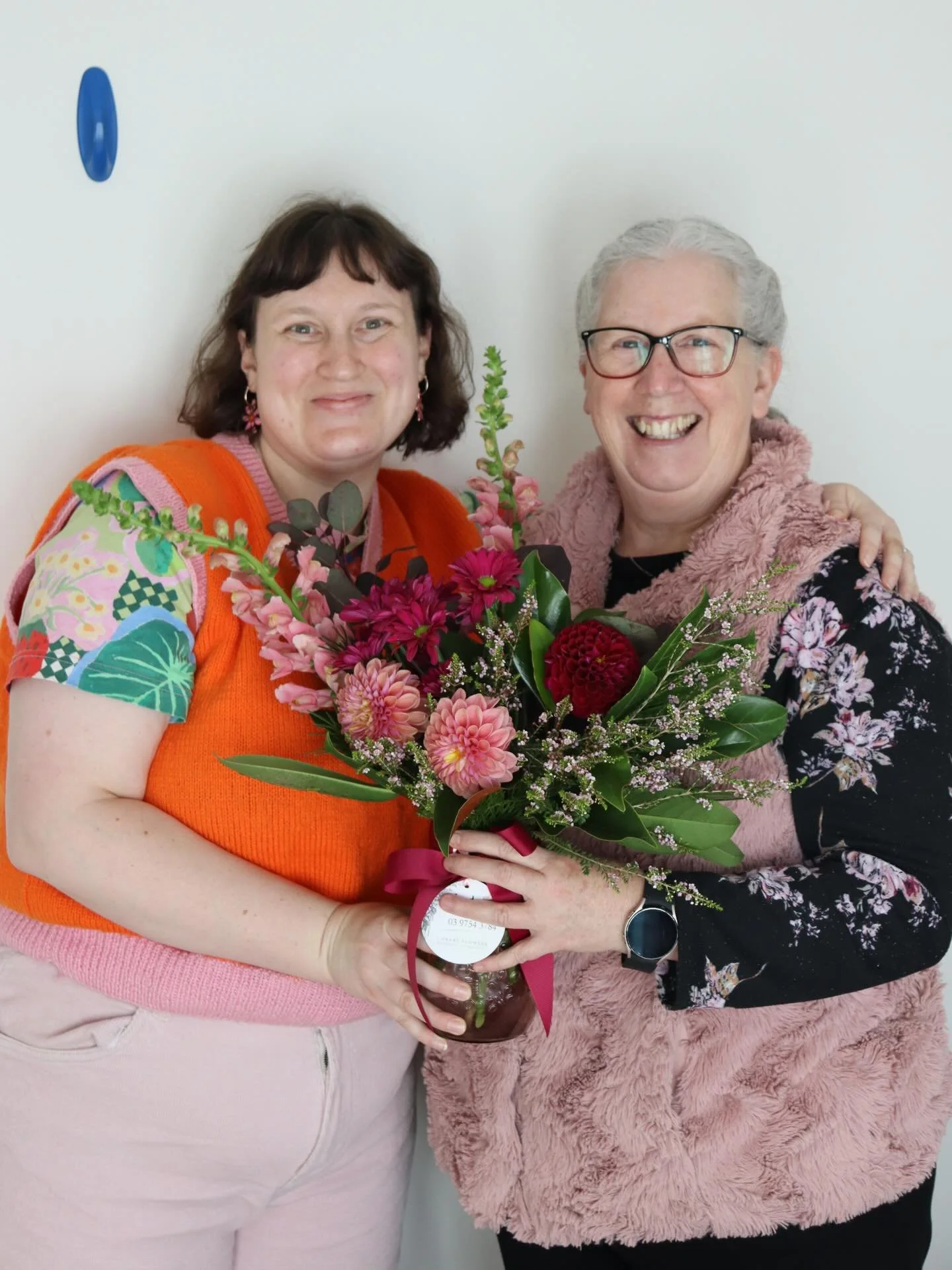 We are 4 weeks out from Mother&rsquo;s Day!! 

Be like Sam and spoil mum with some beautiful flowers this Mother&rsquo;s Day 🌸

You can pre order now online, in store or give us a call on 97543784 🌿

#mothersday #mothersdayflowers #florist #melbour