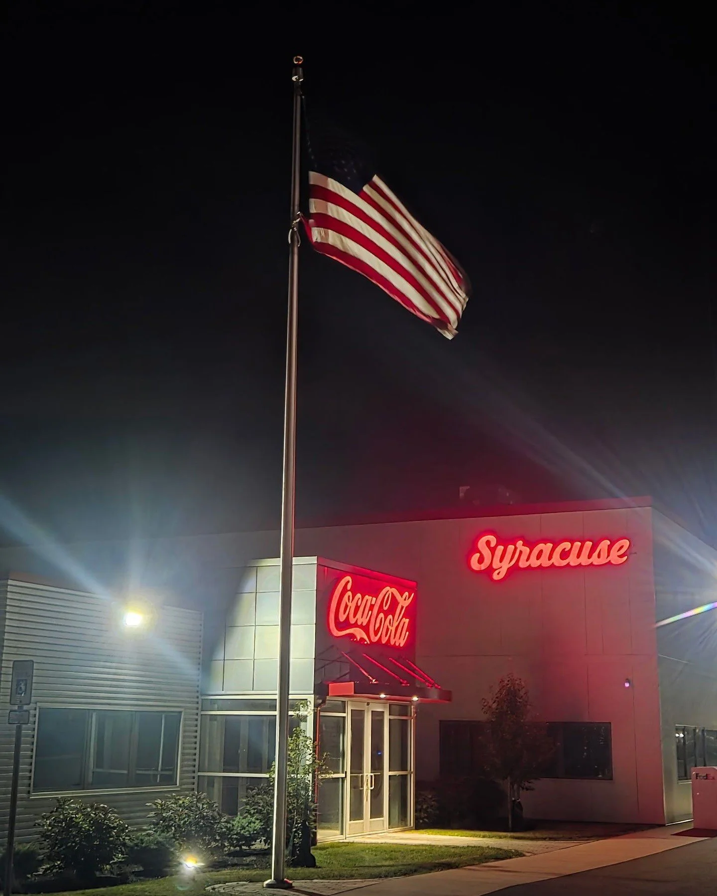 Rising and shining with the Syracuse Coca-Cola crew! Here&rsquo;s to our dedicated team starting the day early to keep the fizz flowing. Cheers to every morning hero behind your favorite refreshment!

Photo Credit: Syracuse Driver Ron Czirr

#RiseAnd