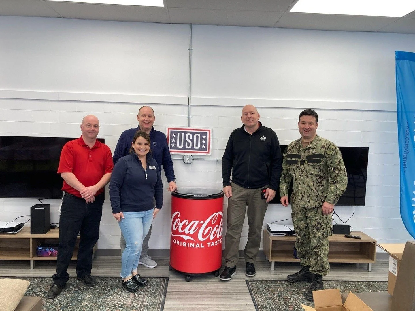 Our Waterford, CT Sales Center was honored to participate in USO New England&rsquo;s Super Bowl Party Pack initiative for the 4th consecutive year. In addition to donating 100 cases of beverages for inclusion in the packs, a few of our employees assi