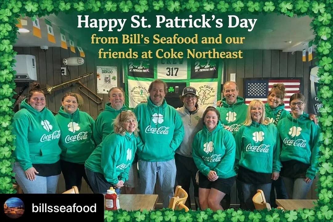 Our friends at Bill's Seafood are looking awfully festive in their St. Patrick's Day Coca-Cola gear!

Get @reshare_app &bull; @billsseafood

Happy Saint Patrick&rsquo;s Day from @billsseafood and @cokenortheast 🦞🍀