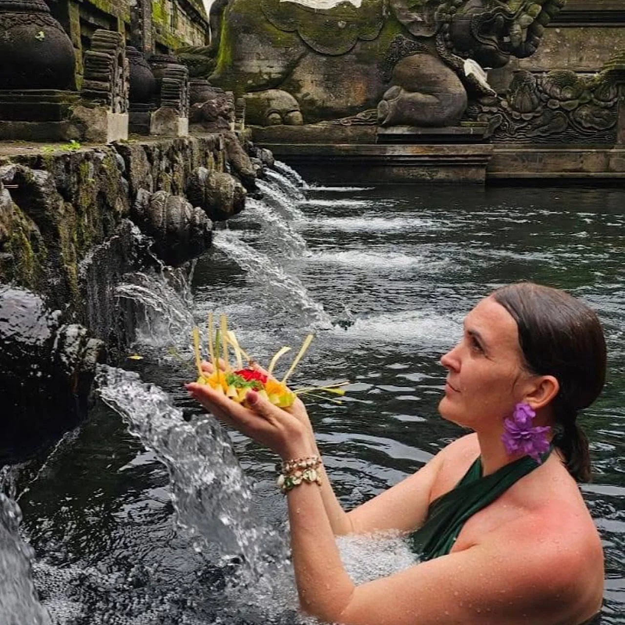 WaterTempleOneWoman.jpg