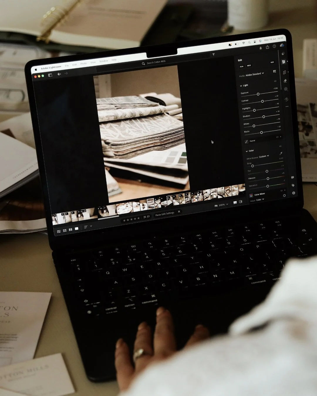 The Brand Muse exists for brands that are done with fragmented decisions...⁠
⁠
We work with founders who&rsquo;ve outgrown piecemeal branding,⁠ who don&rsquo;t want another website, another refresh, or another round of guesswork.⁠
⁠
They want clarity