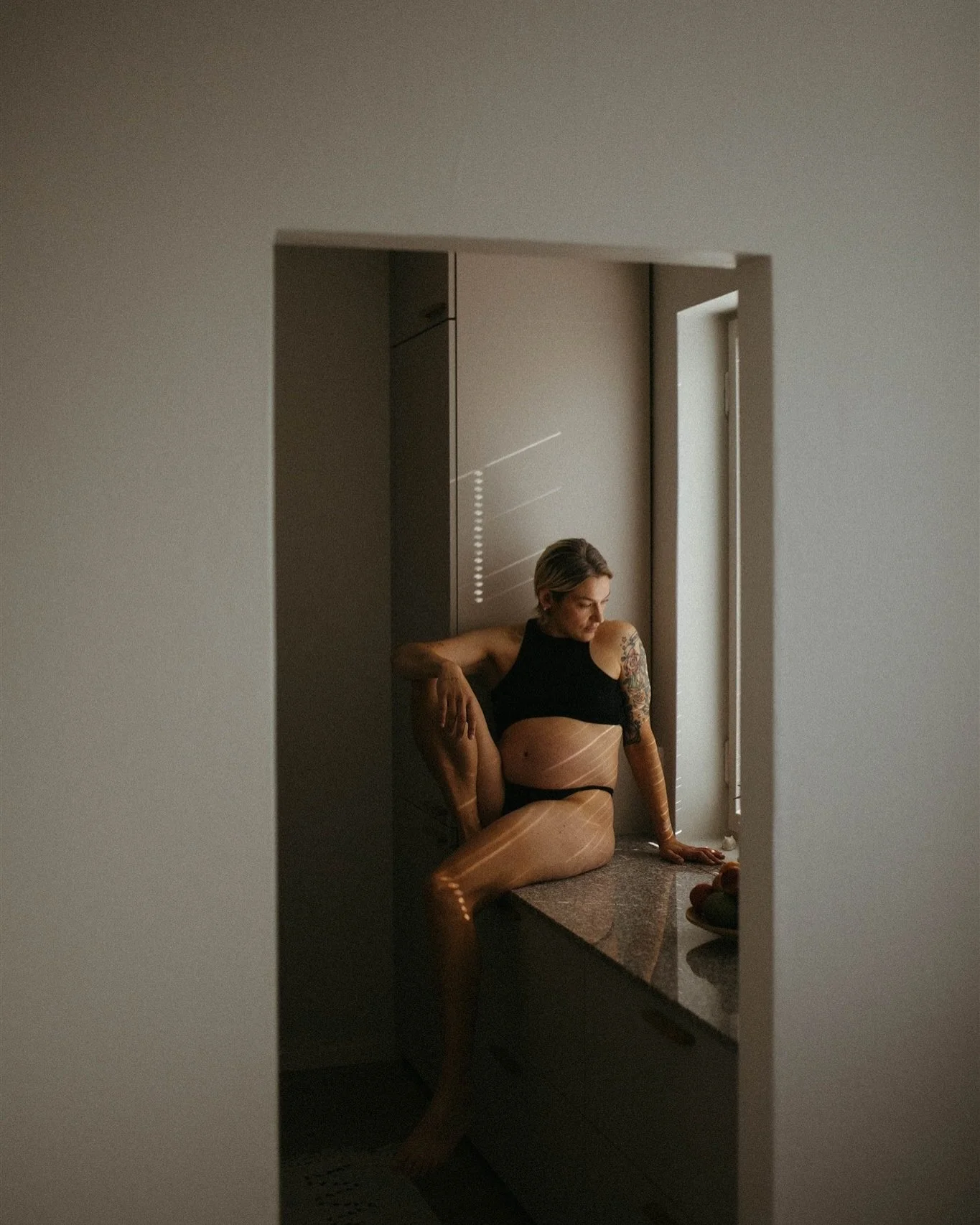 Your home, your story. Slow mornings with coffee in hand, soft light dancing through the curtains, and gentle moments of anticipation. A calm, beautiful pause with your Family before everything changes 
these are the sessions I love most.