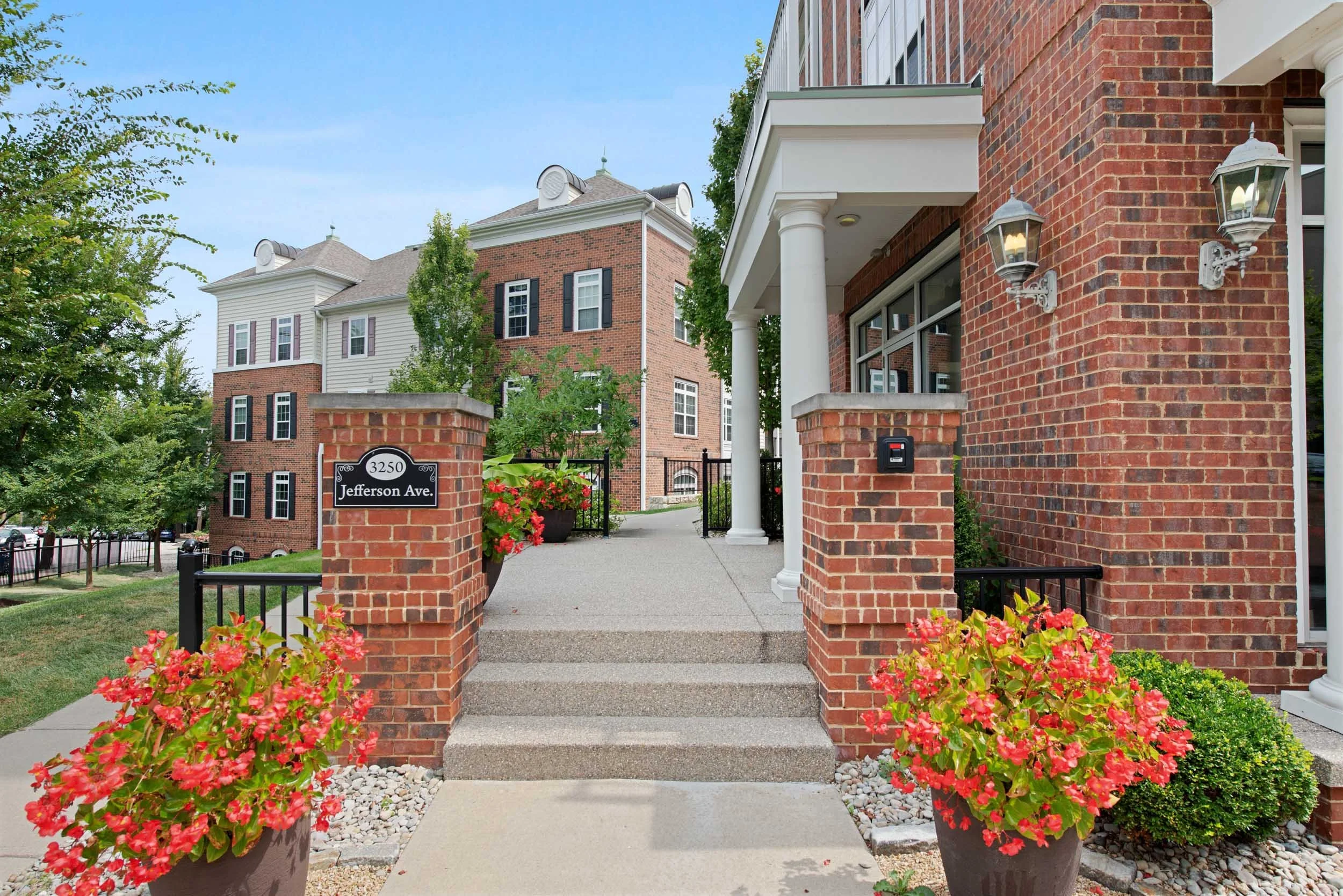 University Edge Cincinnati | Entrance