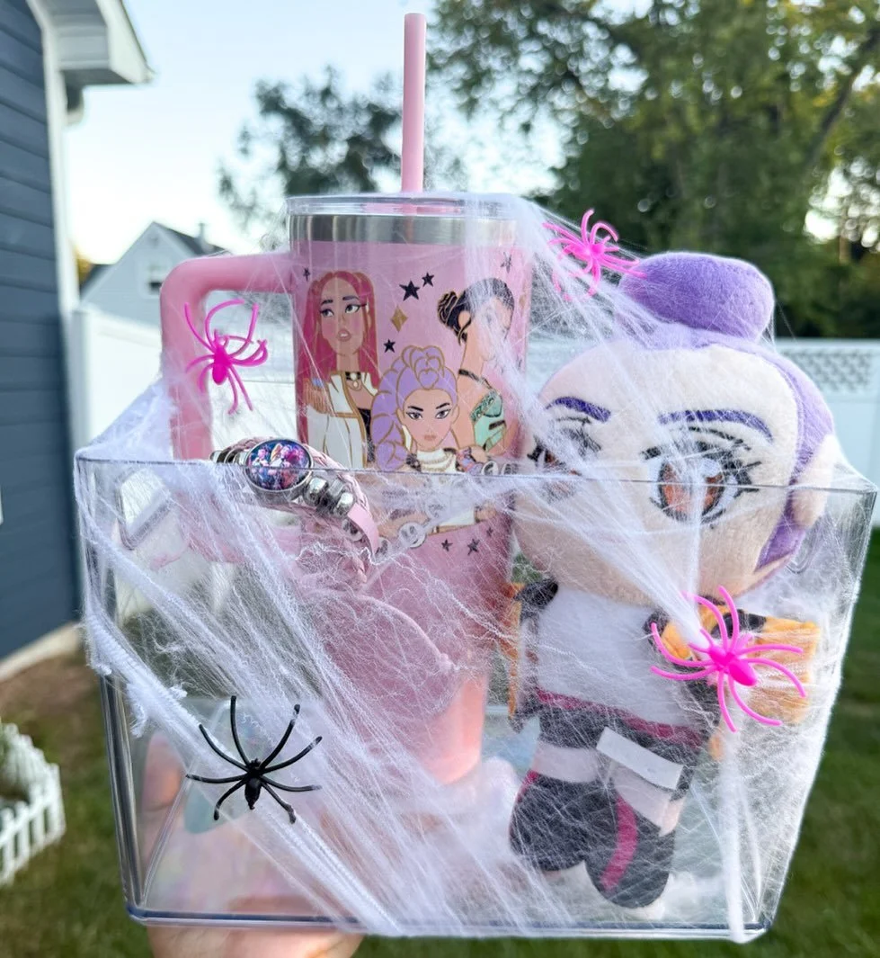 Spooky baskets in full effect. Candy goes in the bin  as well but this particular mom is no fun (no offense) 💜💜