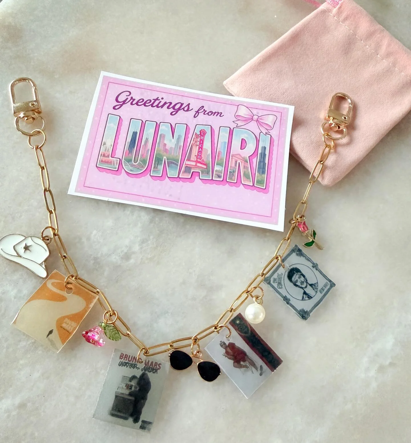 This purse chain is making its way to Georgia. Now I have to make one for me for the concert ✨🎶✨