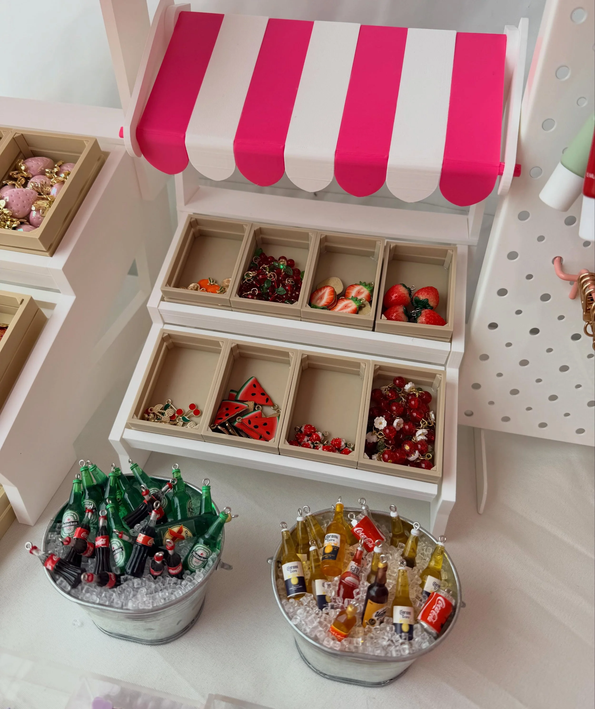 ✨ Another reason to book the Lunairi Charm Bar?

We don&rsquo;t just bring charms&hellip; we bring the experience. 💖 Book the experience. Not just the activity. Yes, we travel ✈️ Yes, we do private parties 🎈 Yes, we make custom charms. DM for prici