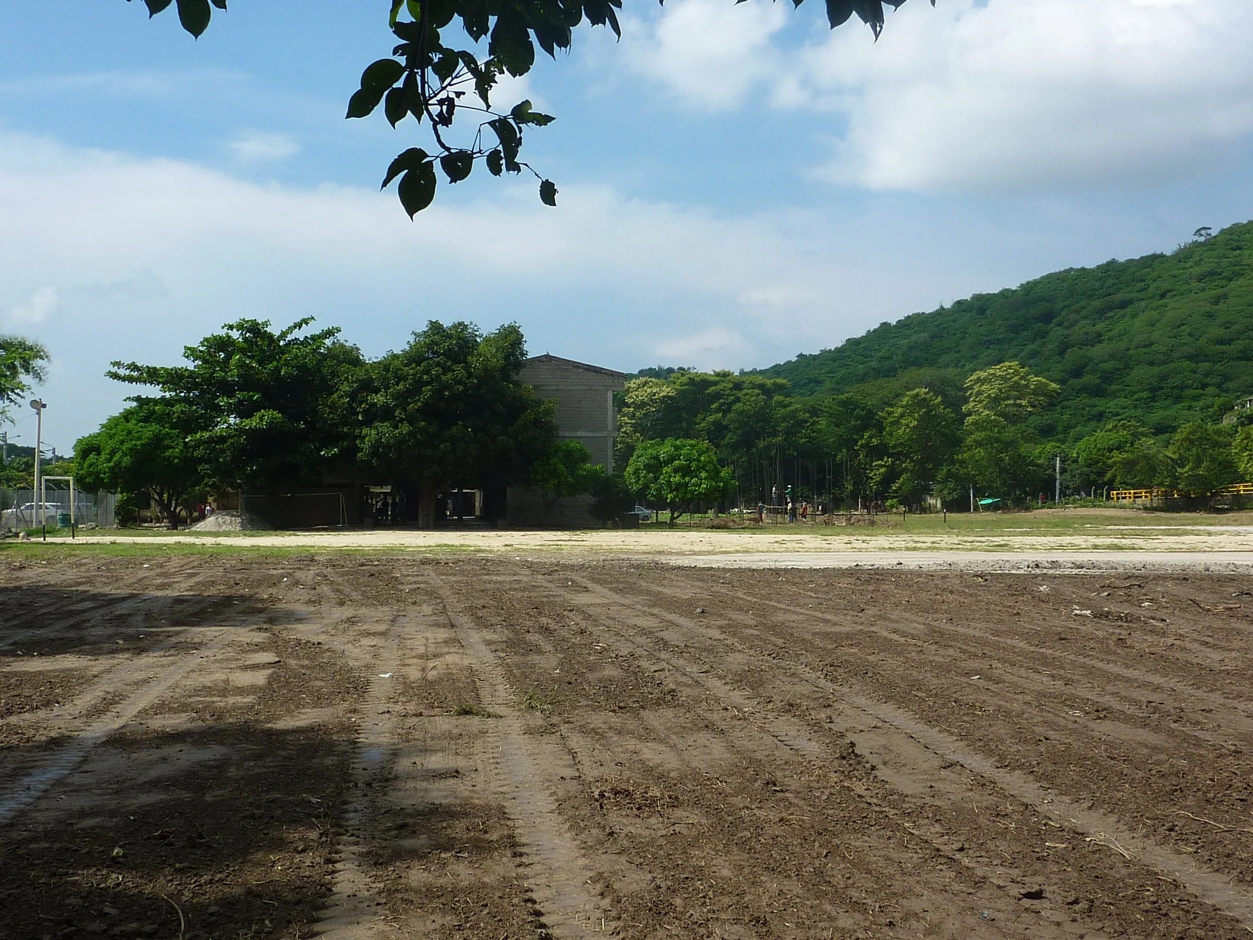 colegio_cancha.jpg