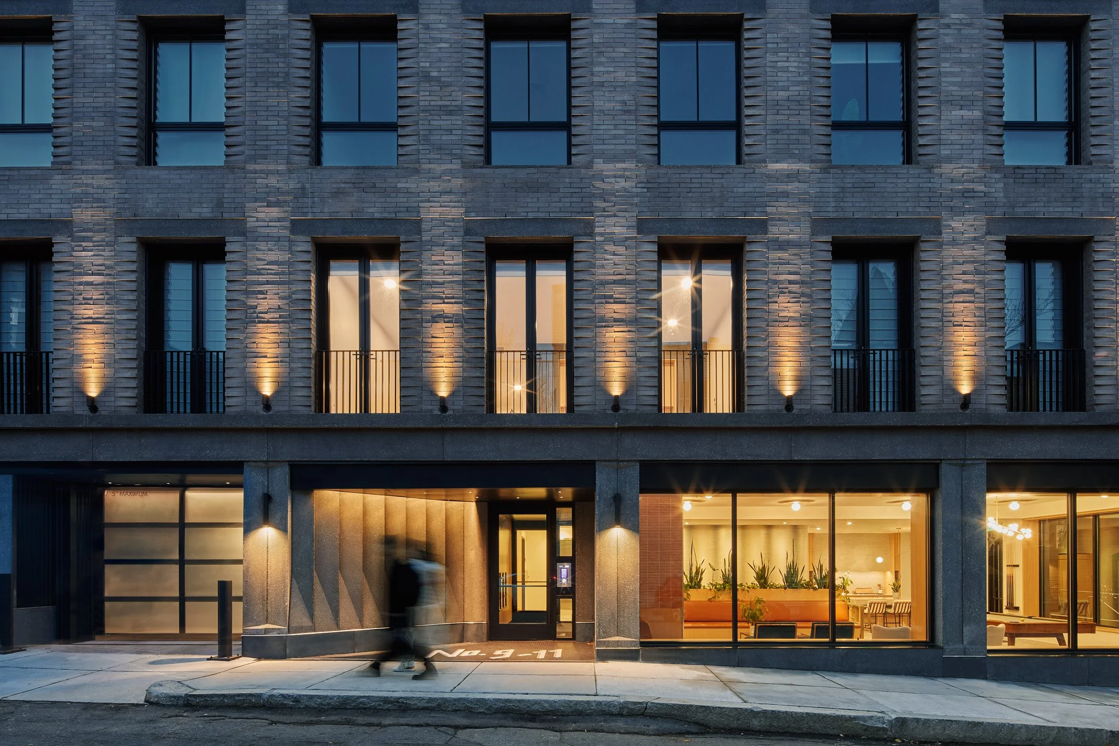 MESSINGER_120423-9BurneySt_0O1A8552AB.jpg