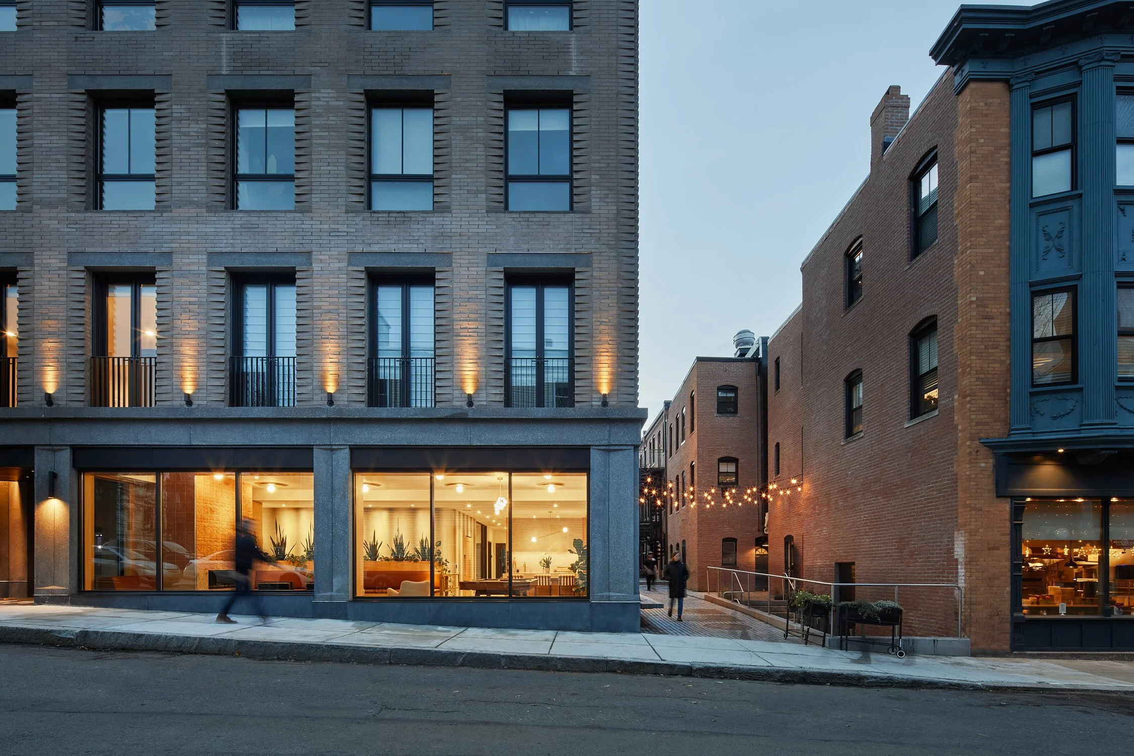 MESSINGER_120423-9BurneySt_0O1A8482.jpg