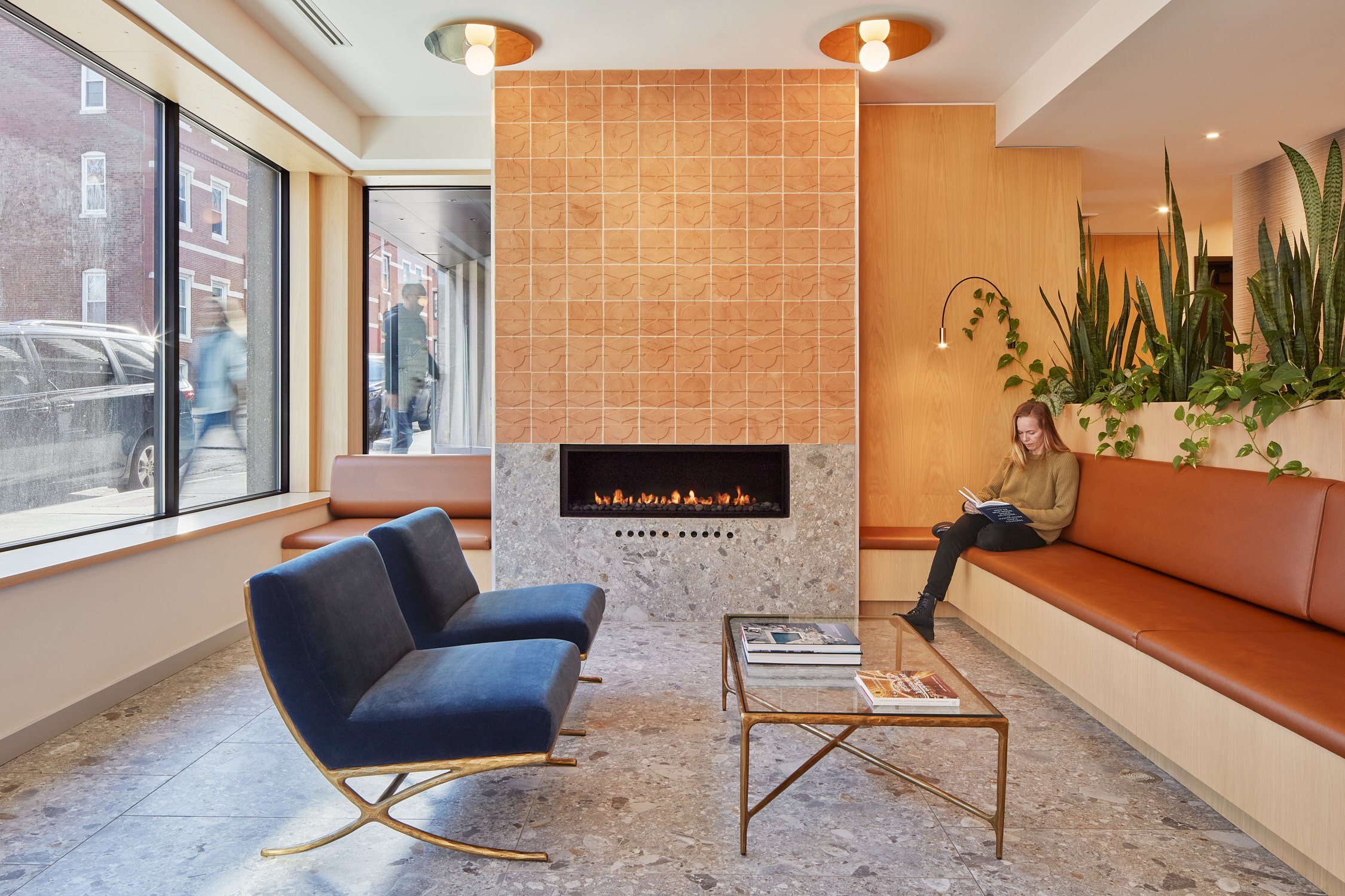 MESSINGER_120423-9BurneySt_0675.jpg