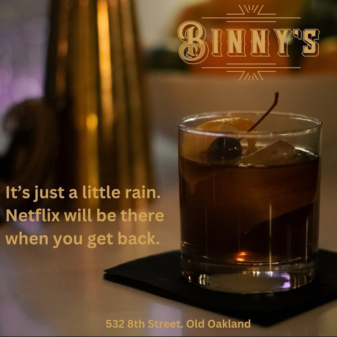 Come warm up with grilled cheese and tomato soup! Maybe start with a glass of wine or an old fashioned! We are here for you, rain or shine. 

#craftcocktails #rain #oldoakland