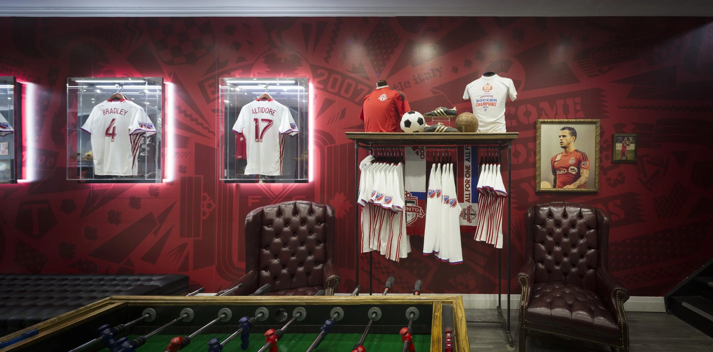 MLSE-160428-TFC-Pop Up Shop-27 2.jpg
