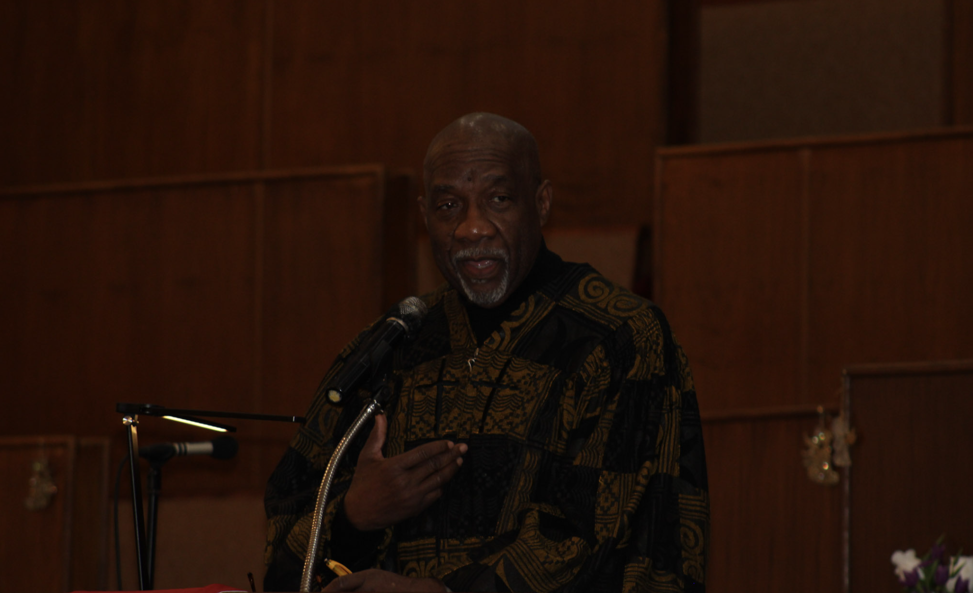   Bishop Johnny Ray Youngblood  (Mount Pisgah Baptist Church) delivers “ I AM the True Vine”   John 15:1-11  