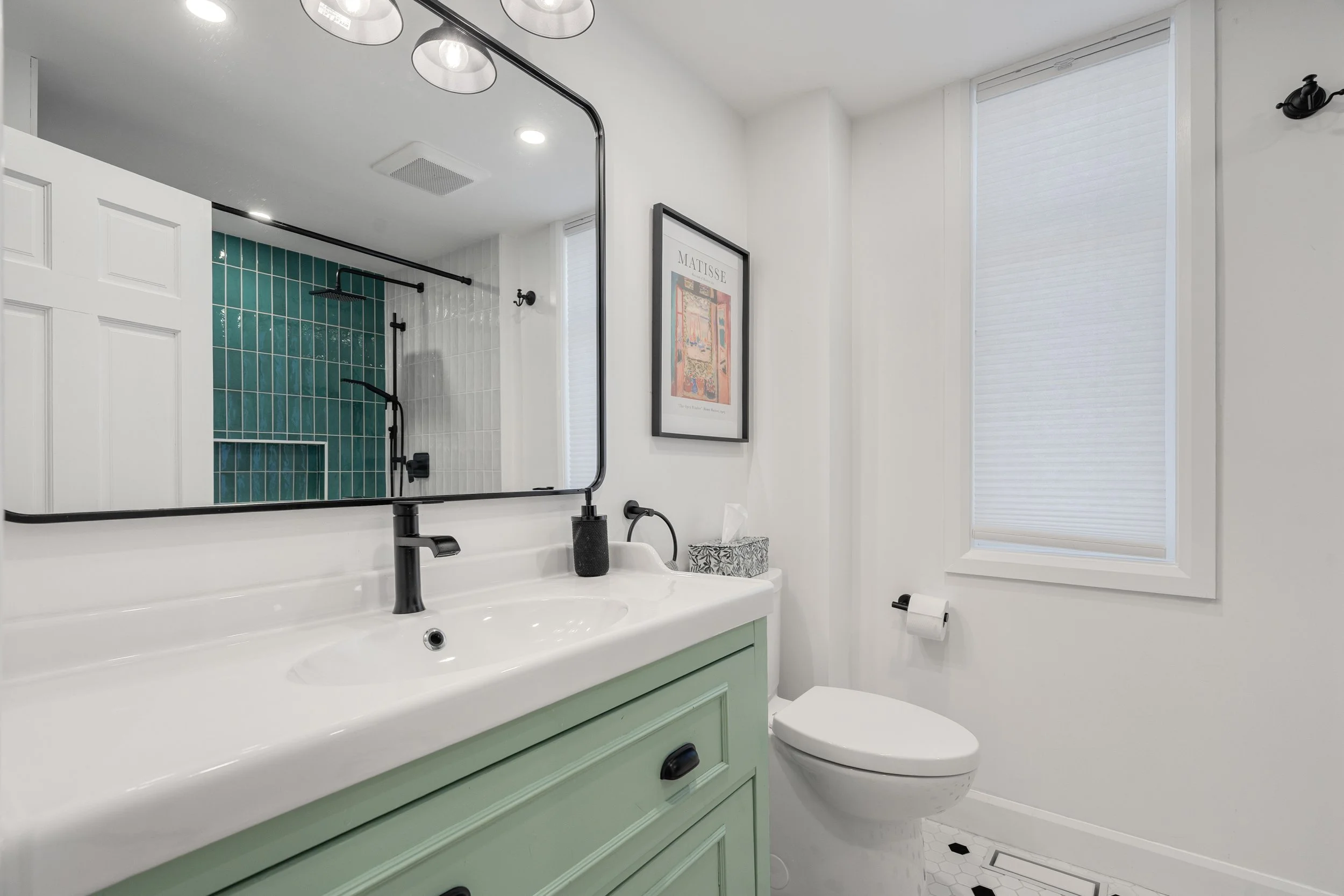 817LyonSt035.jpg