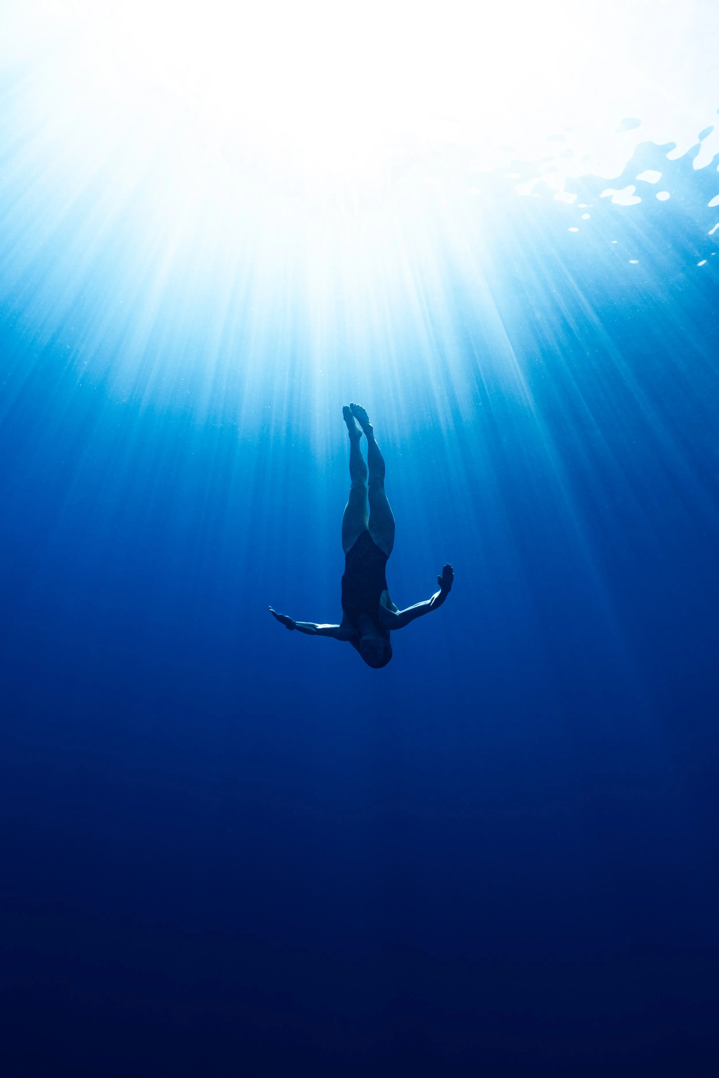Touch Down X ESLAM PIKO STUDIOS UNDERWATER PHOTOGRAPHY