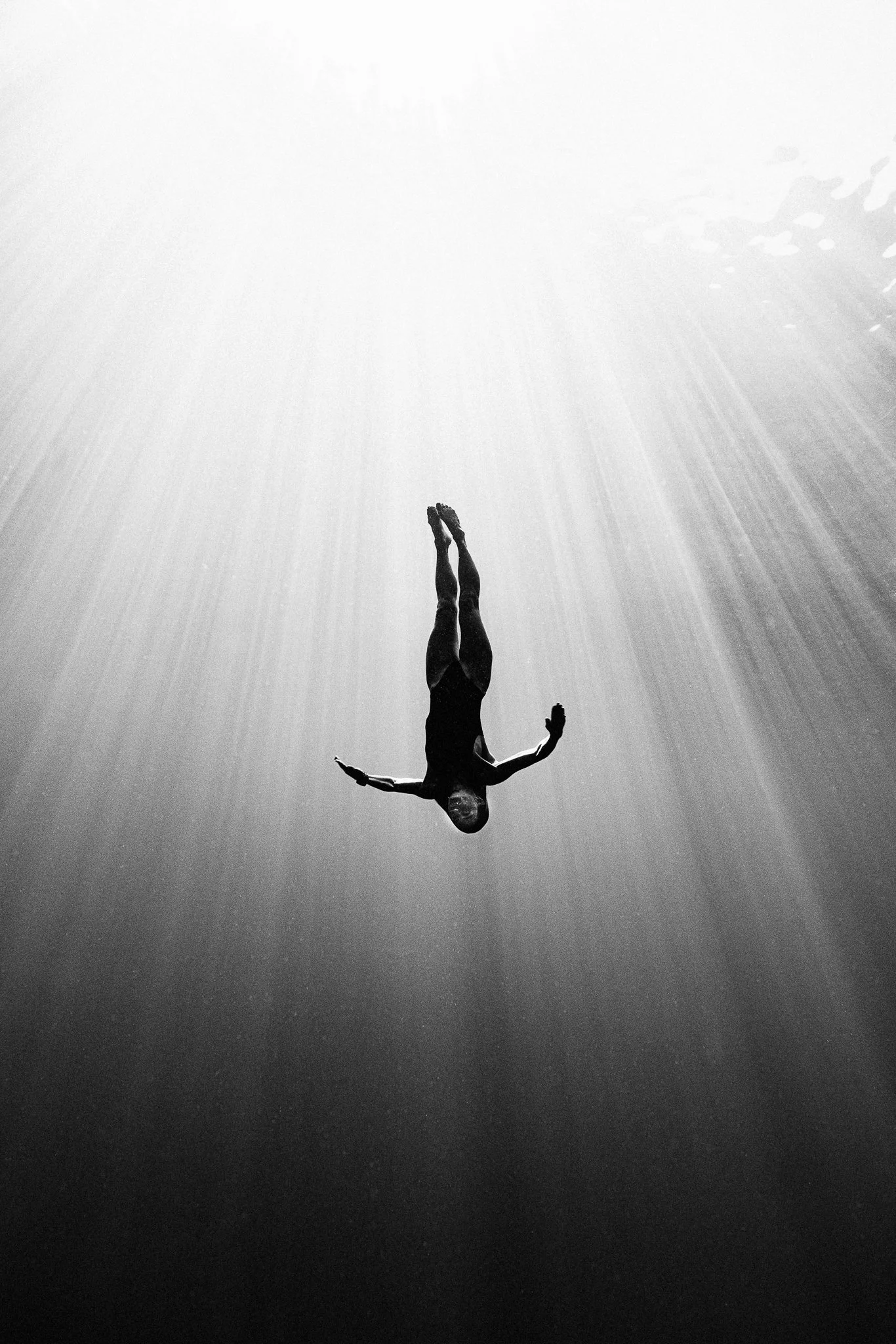 Touch Down X ESLAM PIKO STUDIOS UNDERWATER PHOTOGRAPHY