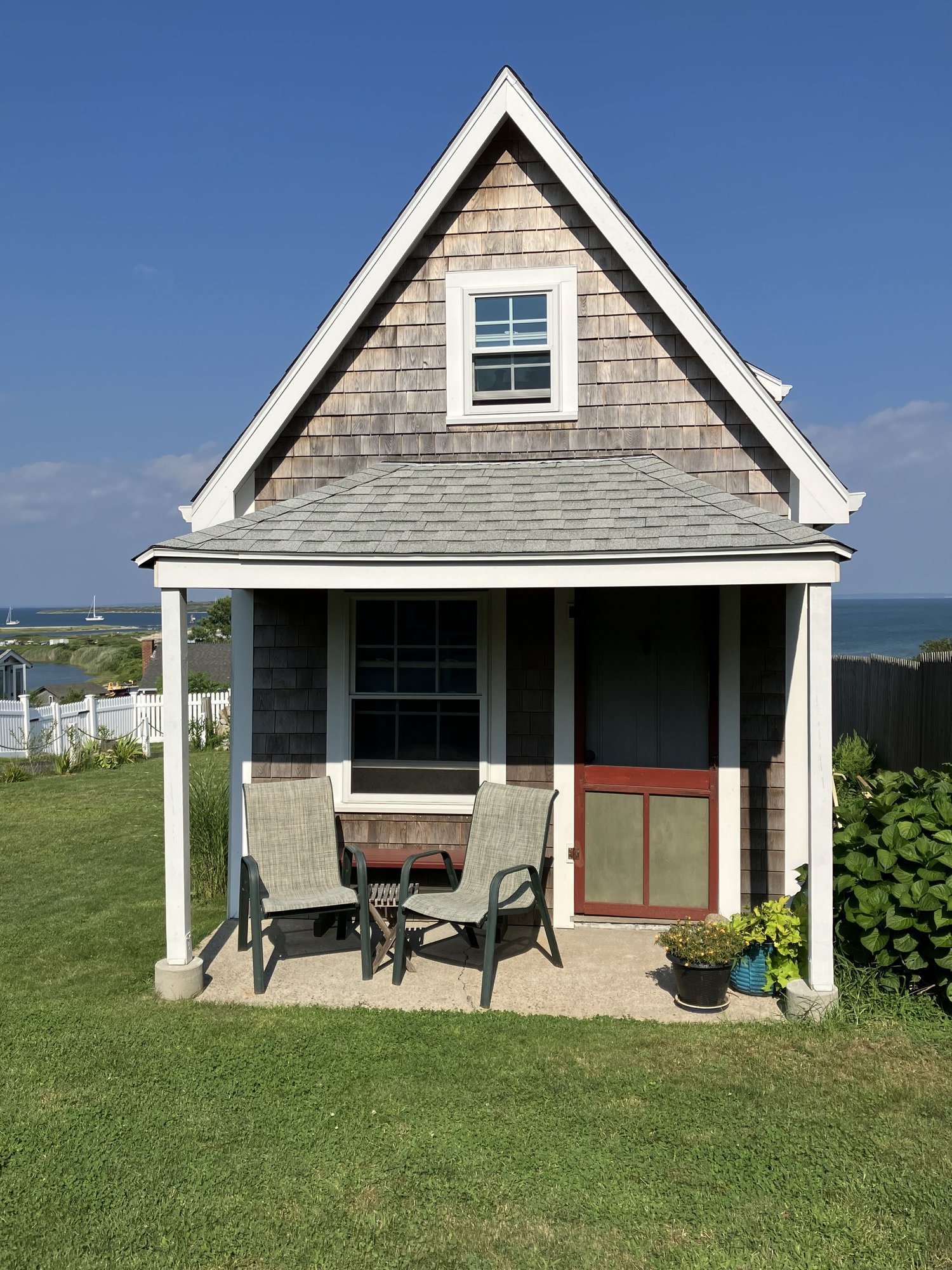 Different antique Cuttyhunk rental