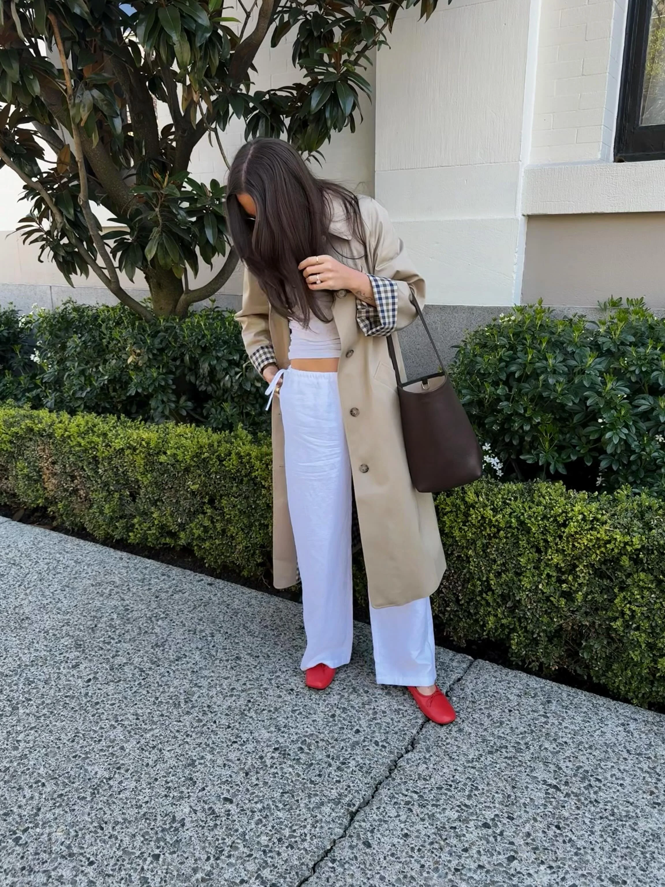 april !! a month full of sunshine and remembering that winter (and seasonal depression) does in fact end eventually 🌞🌺🌊✨

#lifestyle #healthylifestyle #wellnesslifestyle 
vacation, wellness, spring outfits, Hawai&rsquo;i