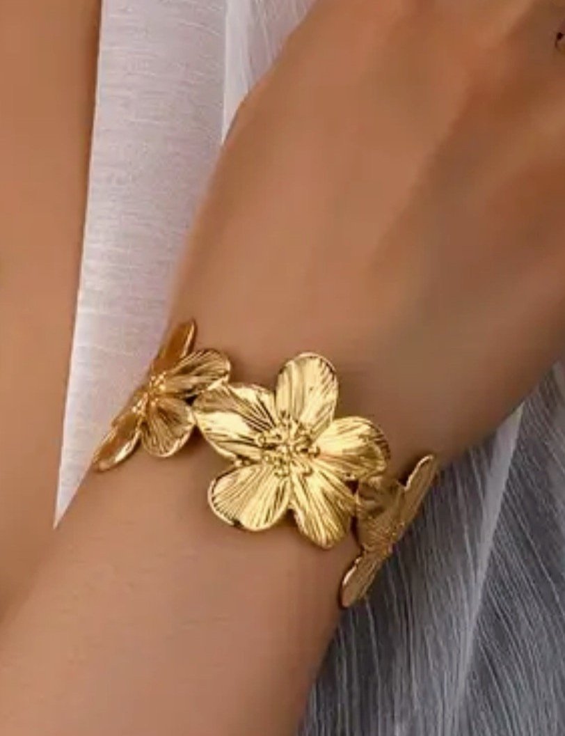 Large Elegant Floral Bracelet