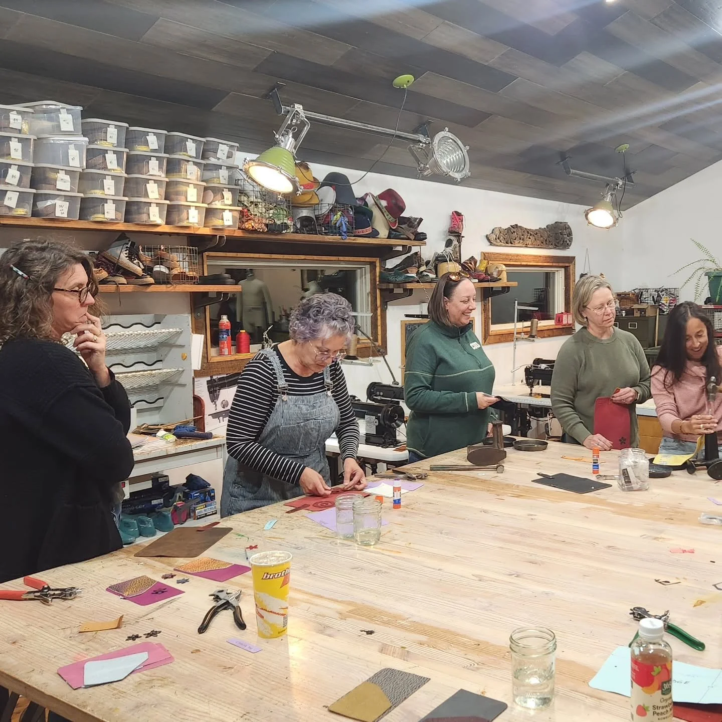 We had a fun group from the Fort Collins chapter of @womenwhoexplore come and make journal covers last night. Some had never sewn before, some wizzed through it and could help each other with this new experience. 
In 2 hours you and your crew can mak