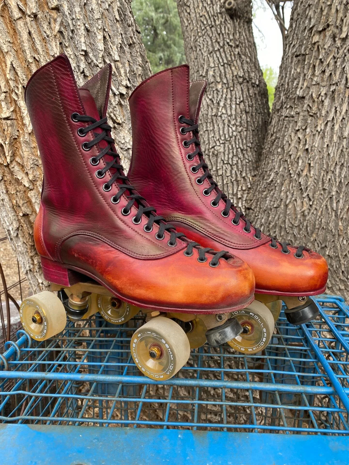 These are dreamy to skate in. I&rsquo;m so happy with how they came out. #customrollerskates