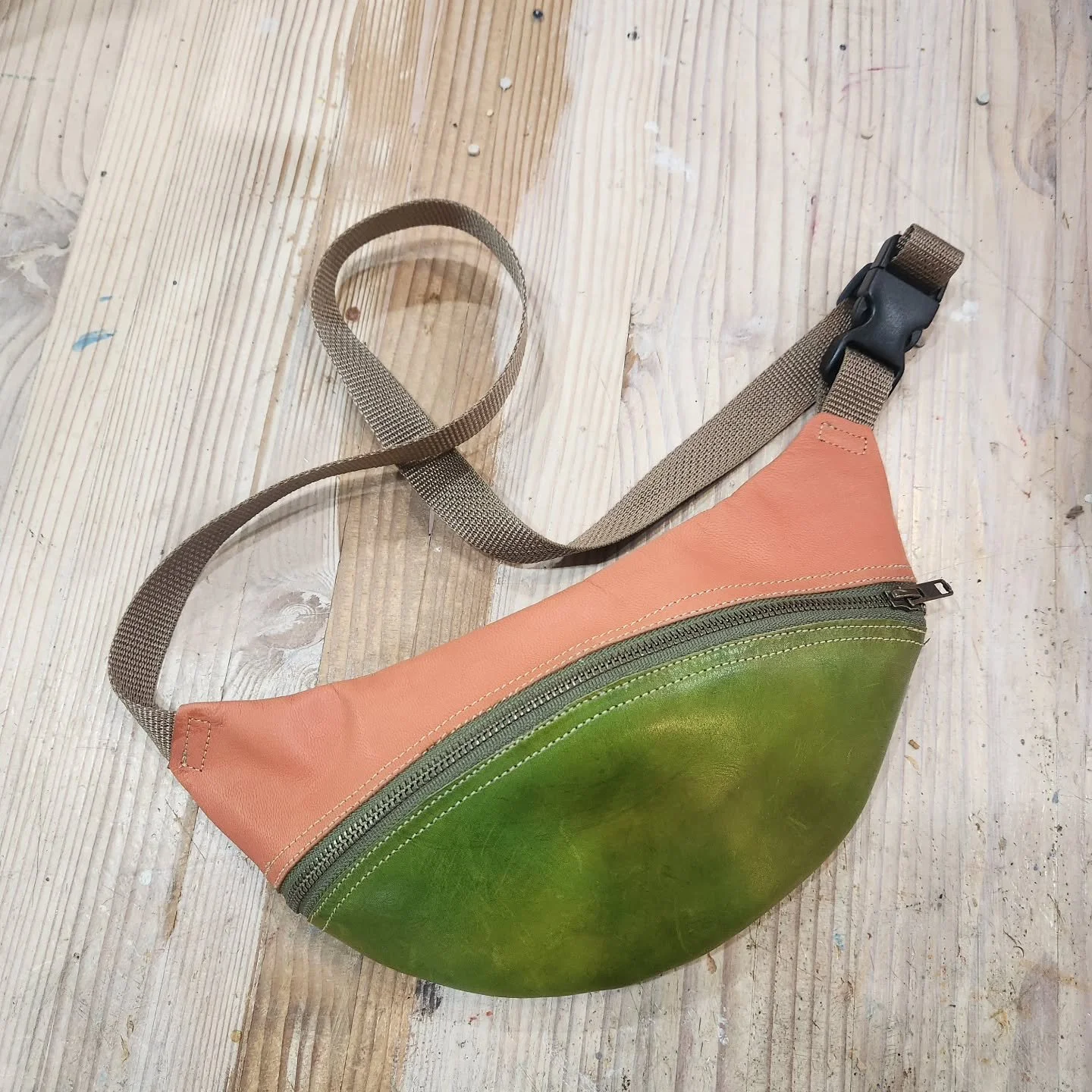 Such a fun day on a Sunday making fanny packs! And then Jess bought one of @dan.huling.96 moths to match her very cool moth tattoo. We get to hang with the coolest people!
#makeafannypack #thingstodoinfortcollins  #funthingstodoincolorado  #colorados