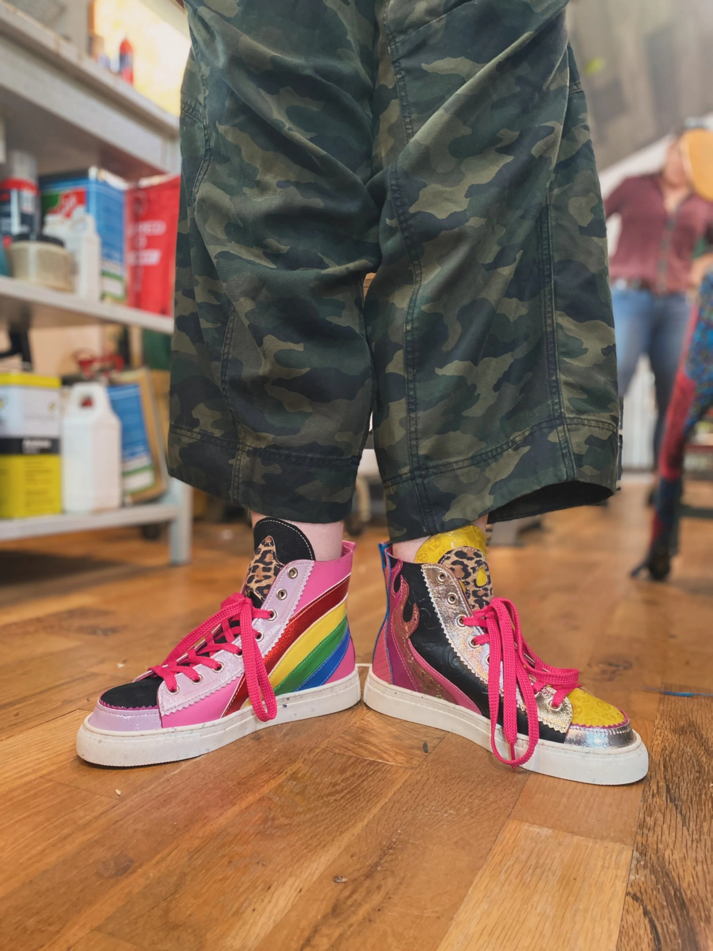 Stacy attended the 2day sneakers workshop and made two completely different shoe designs, and somehow they go together so well as a pair. Well done!