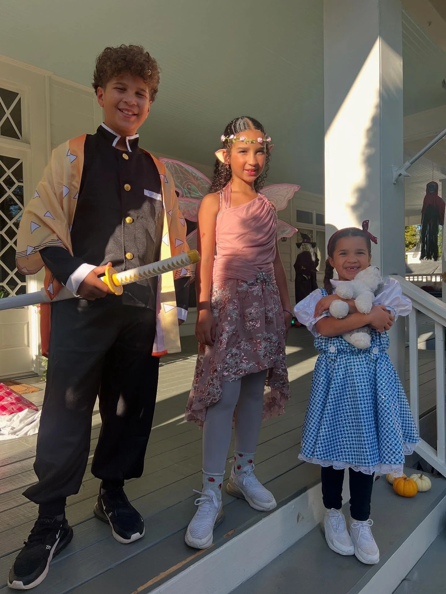 Scenes from Halloween 2025! Hope everyone had a safe and fun night!