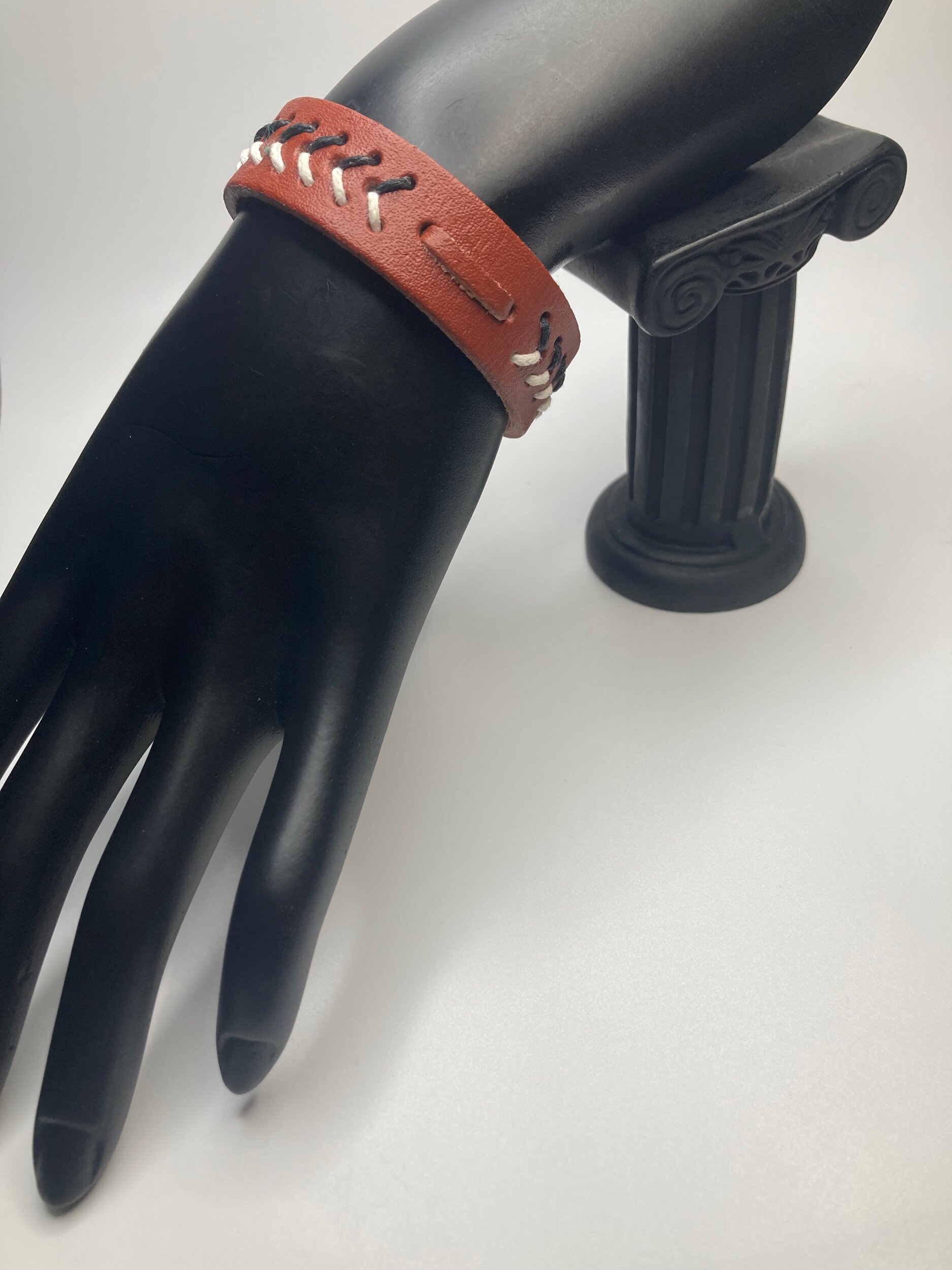 Alternating Black and White Brown Leather Bracelet