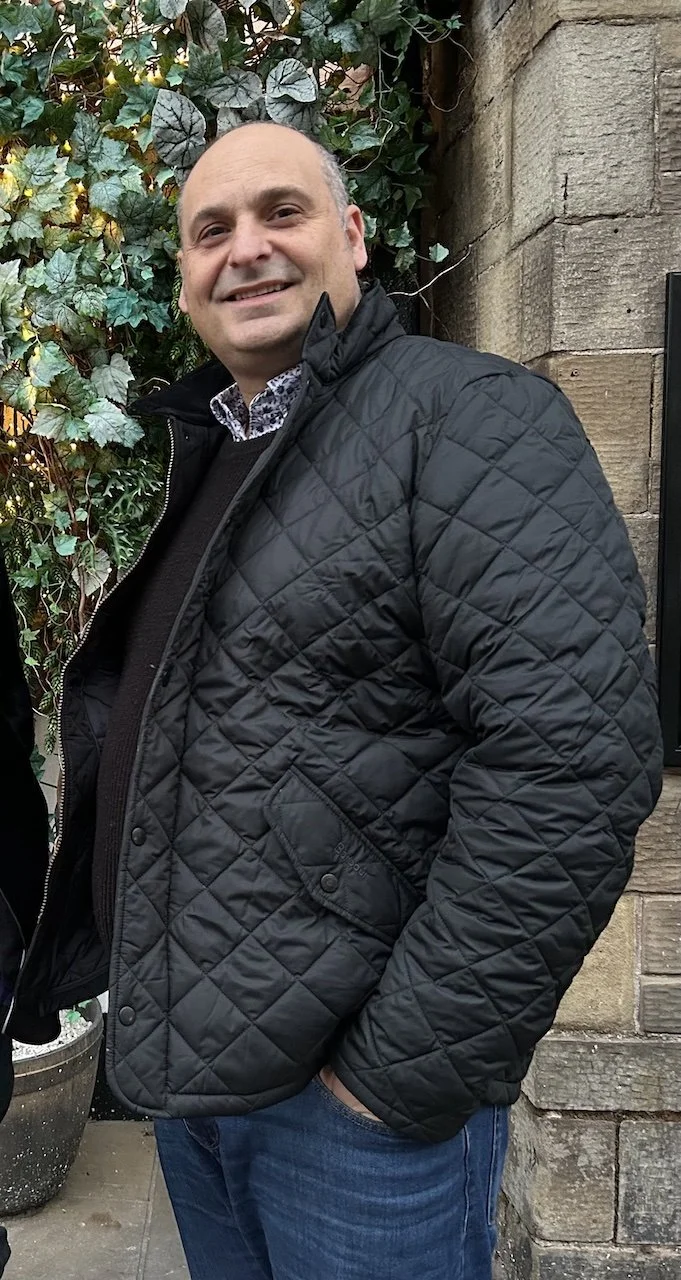 profile pic web.jpg