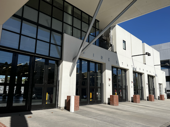 What’s going on around Samo?