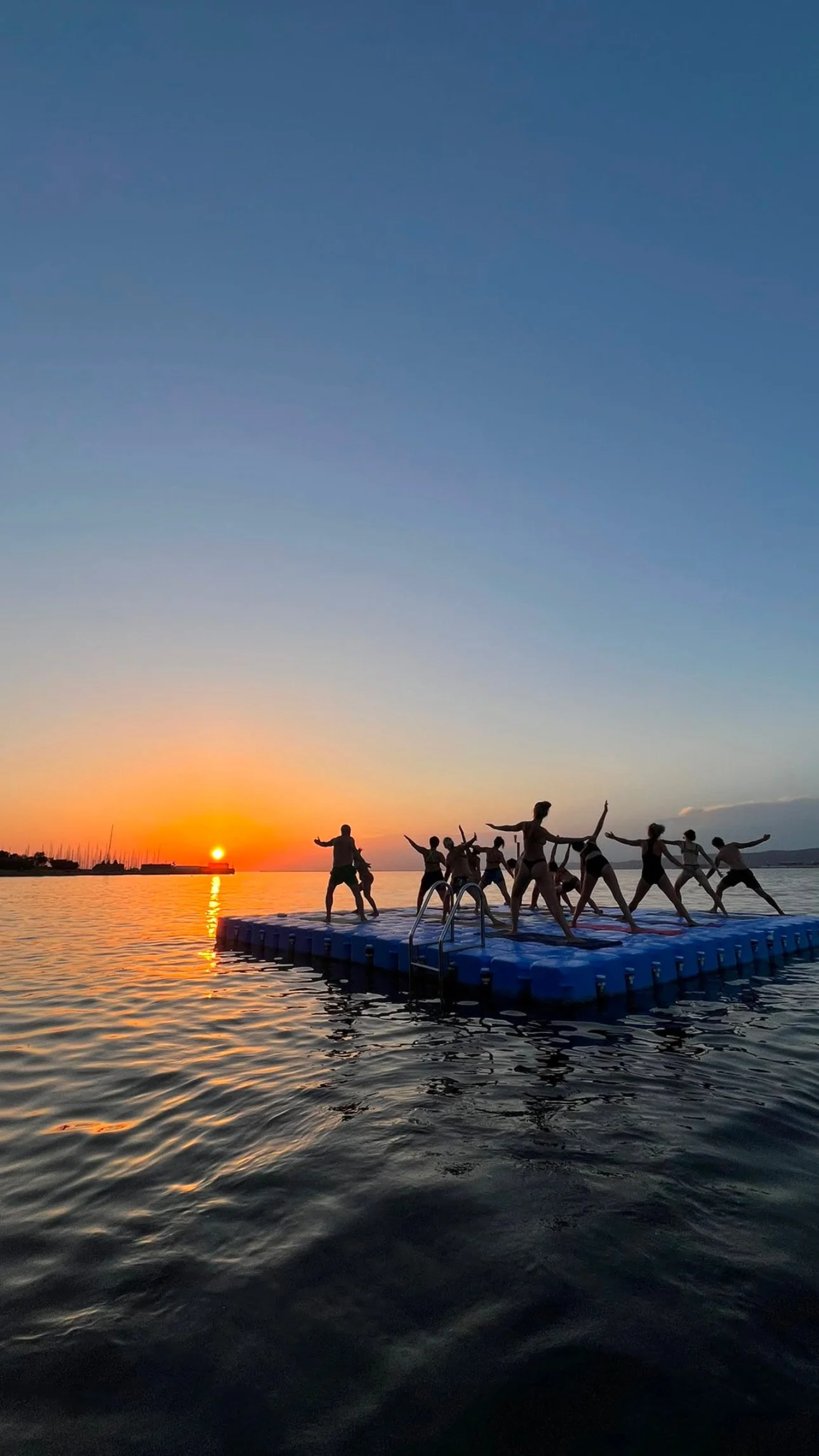 Yoga sulle terrazze galleggianti