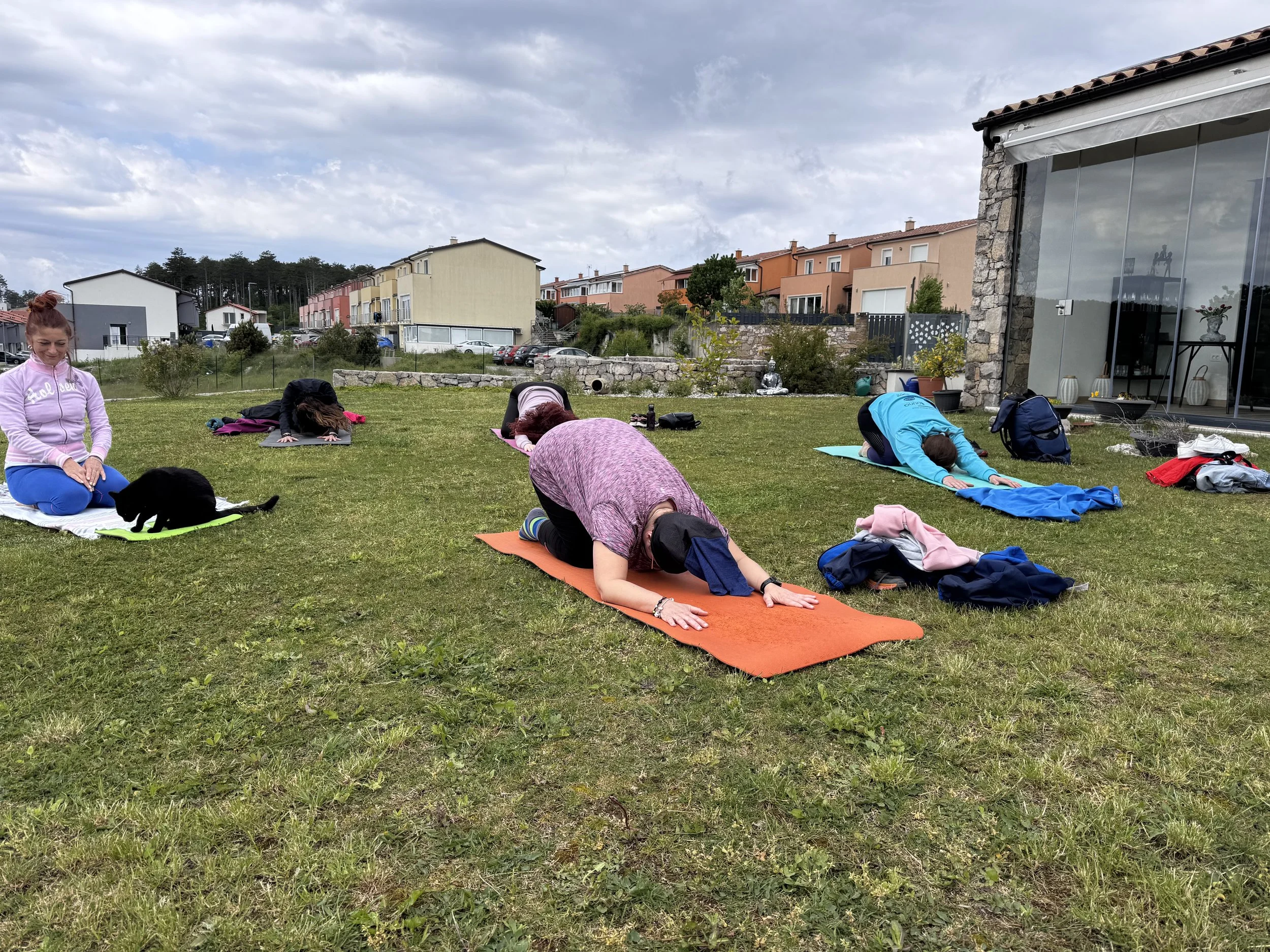 Yoga Shamare' -Slovenia