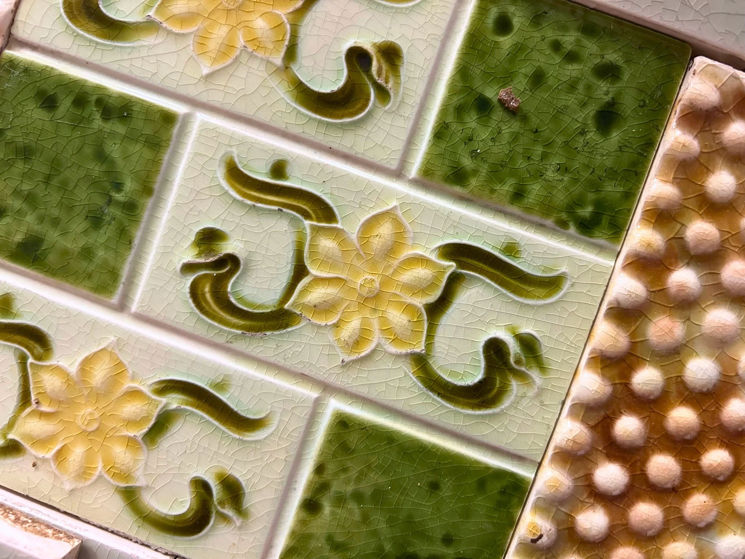 English victorian tile checkerboard floral bathroom backsplash tile powder room