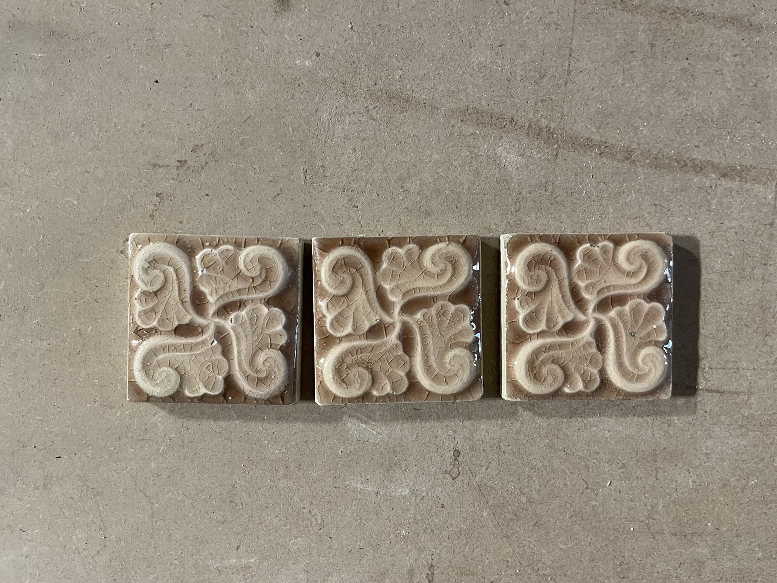 Mauve Foliage Victorian Figural Tiles Trent Tile Works