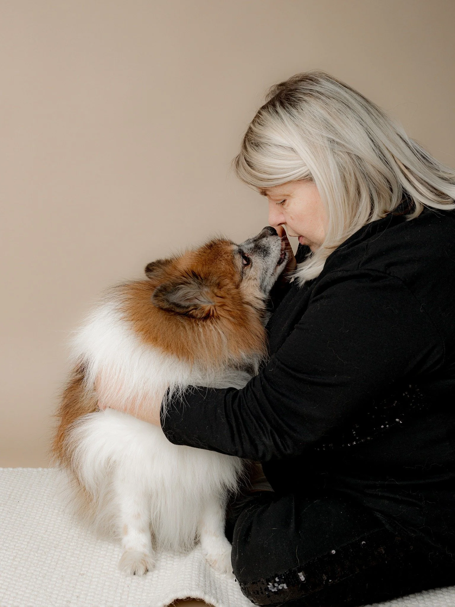 Mulla on ollut el&auml;m&auml;ss&auml;ni monia lemmikkej&auml;, mutta yksi koirista oli koko el&auml;m&auml;ni. Meill&auml; oli k&auml;sitt&auml;m&auml;tt&ouml;m&auml;n vahva yhteys ja pelkk&auml; katse riitti siihen ett&auml; tiesimme mit&auml; toin