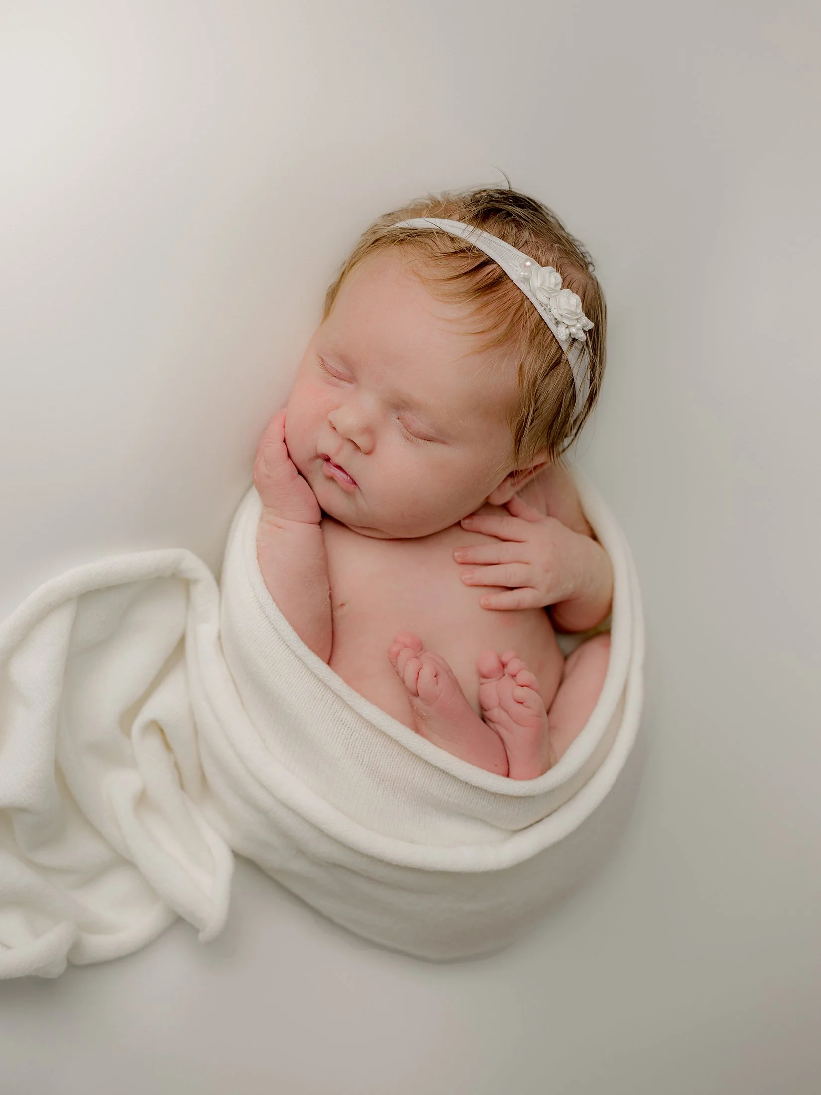 Newborn kuvaus studiolla.