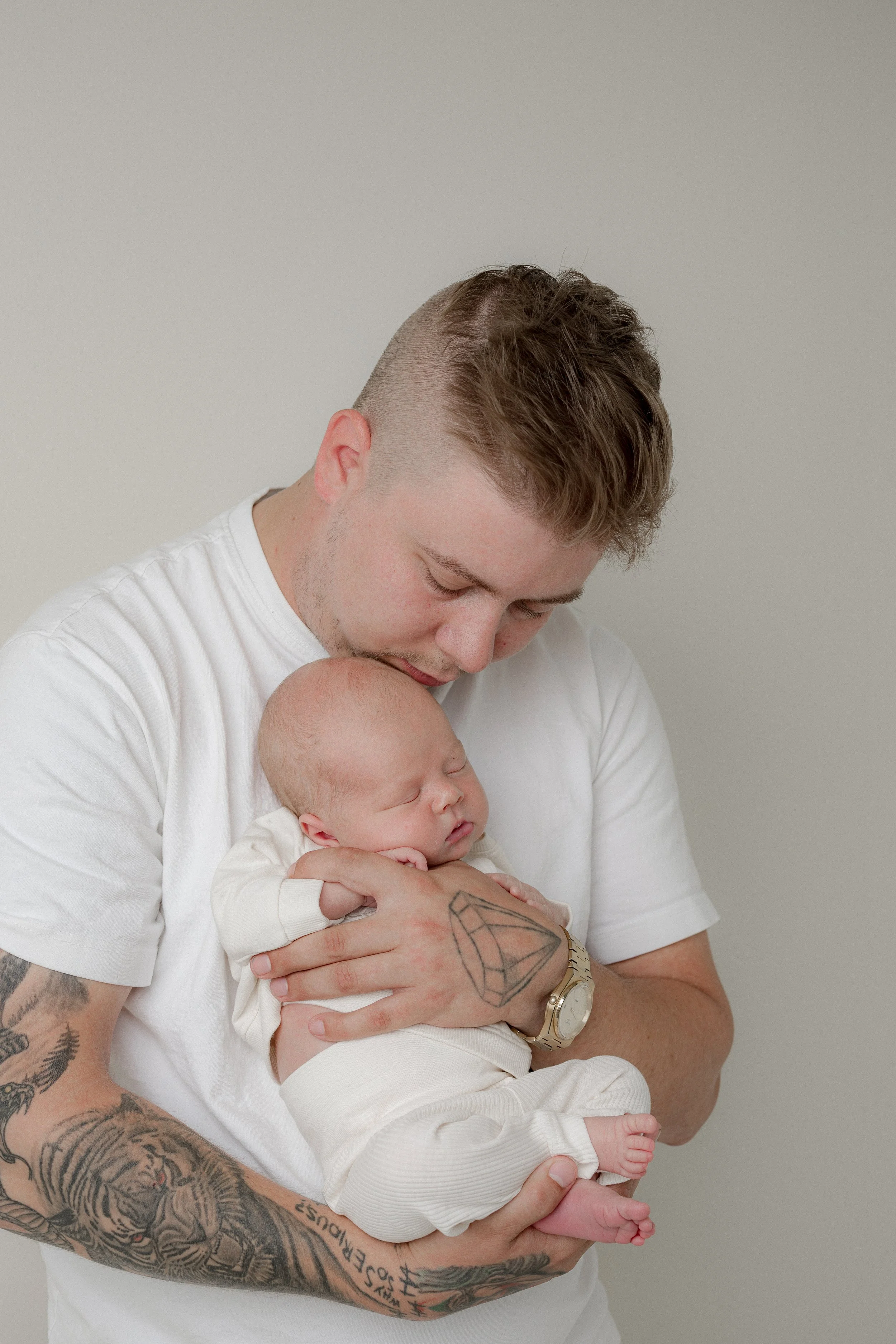 newbornkuvaus-kouvola-yksivuotiskuvaus.jpg