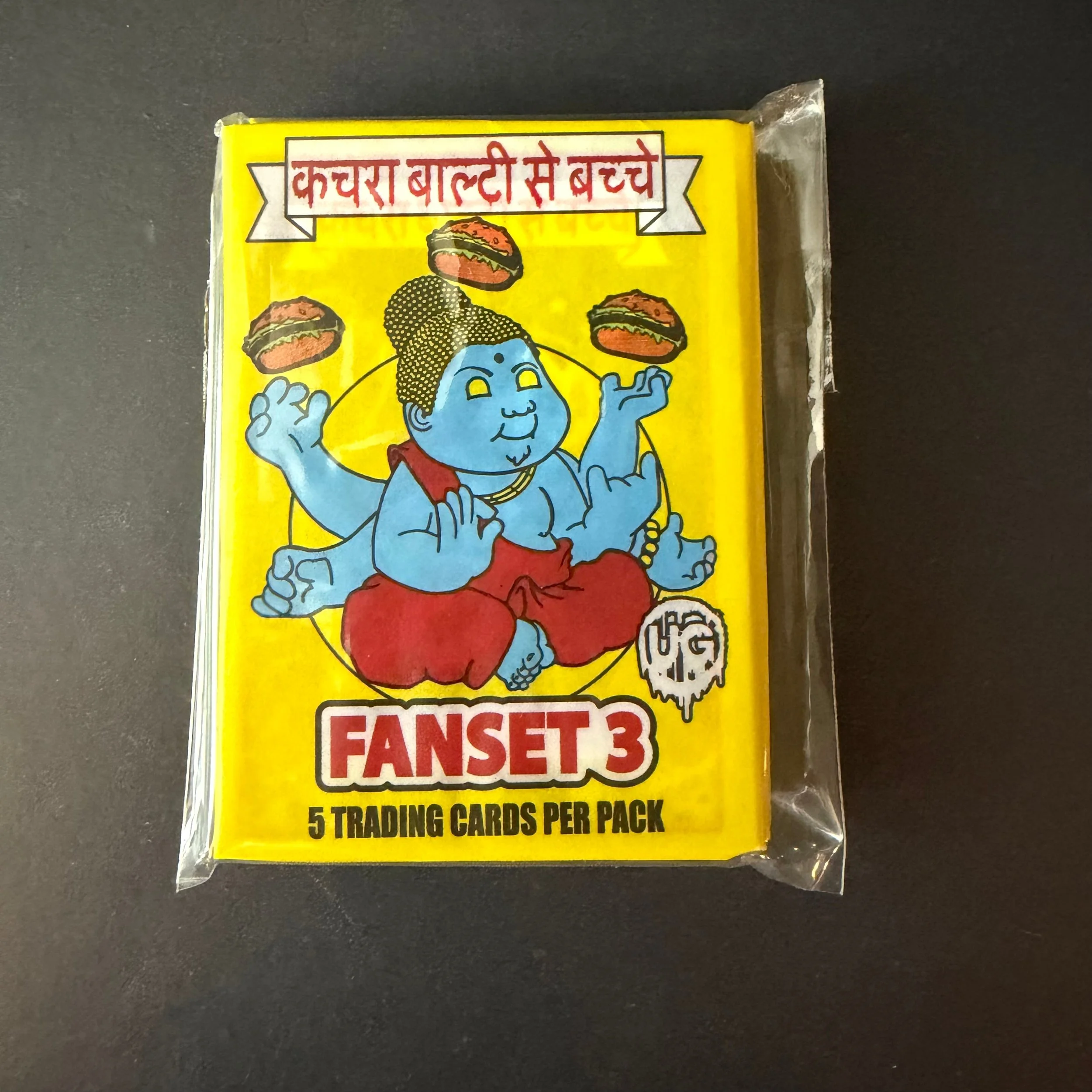 GARBAGE PAIL KIDS 2012 BLACK MARKET INDIA KACARA BALTE SE BACCE FAN SET
